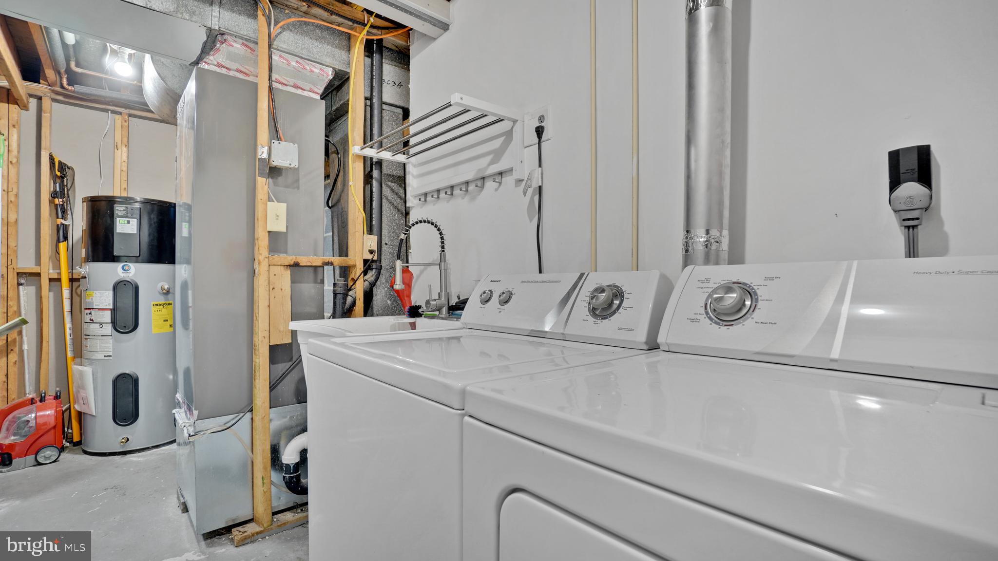 CROFTON SQUARE - Residential