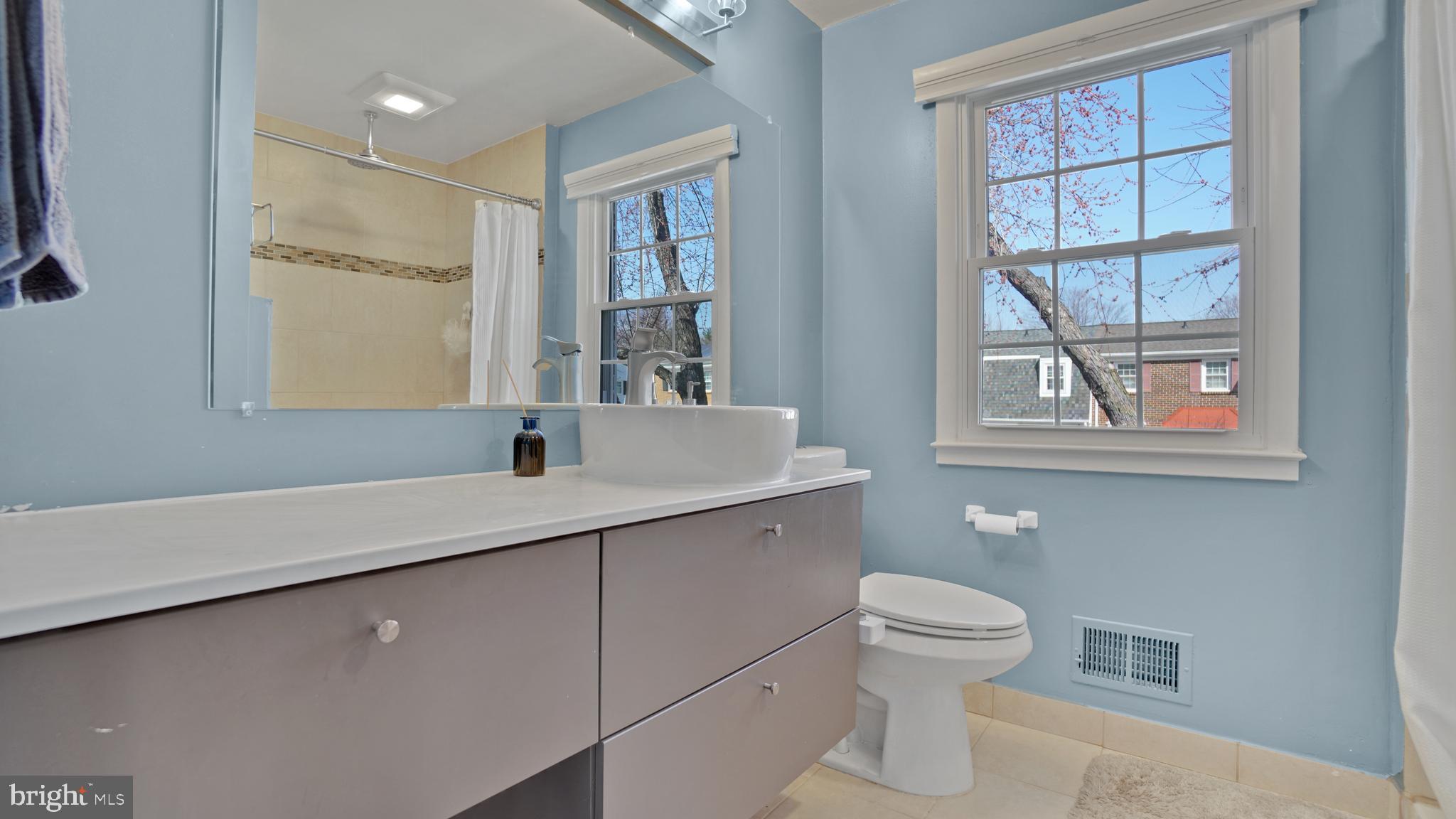 CROFTON SQUARE - Residential