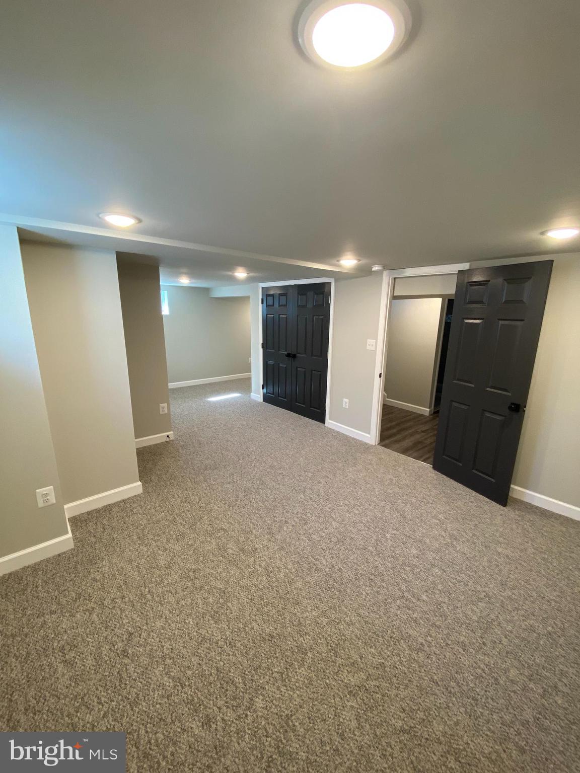 COVENTRY/CROMWELL - Residential