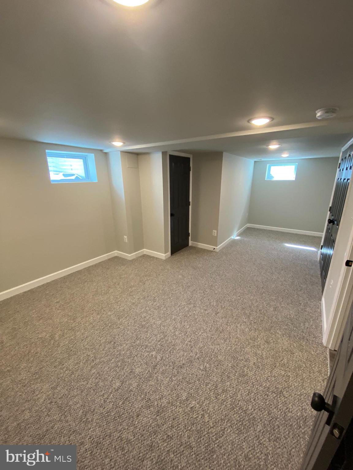 COVENTRY/CROMWELL - Residential