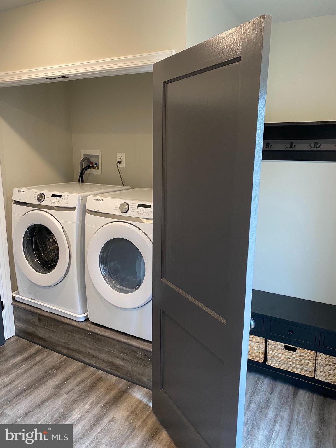 COVENTRY/CROMWELL - Residential