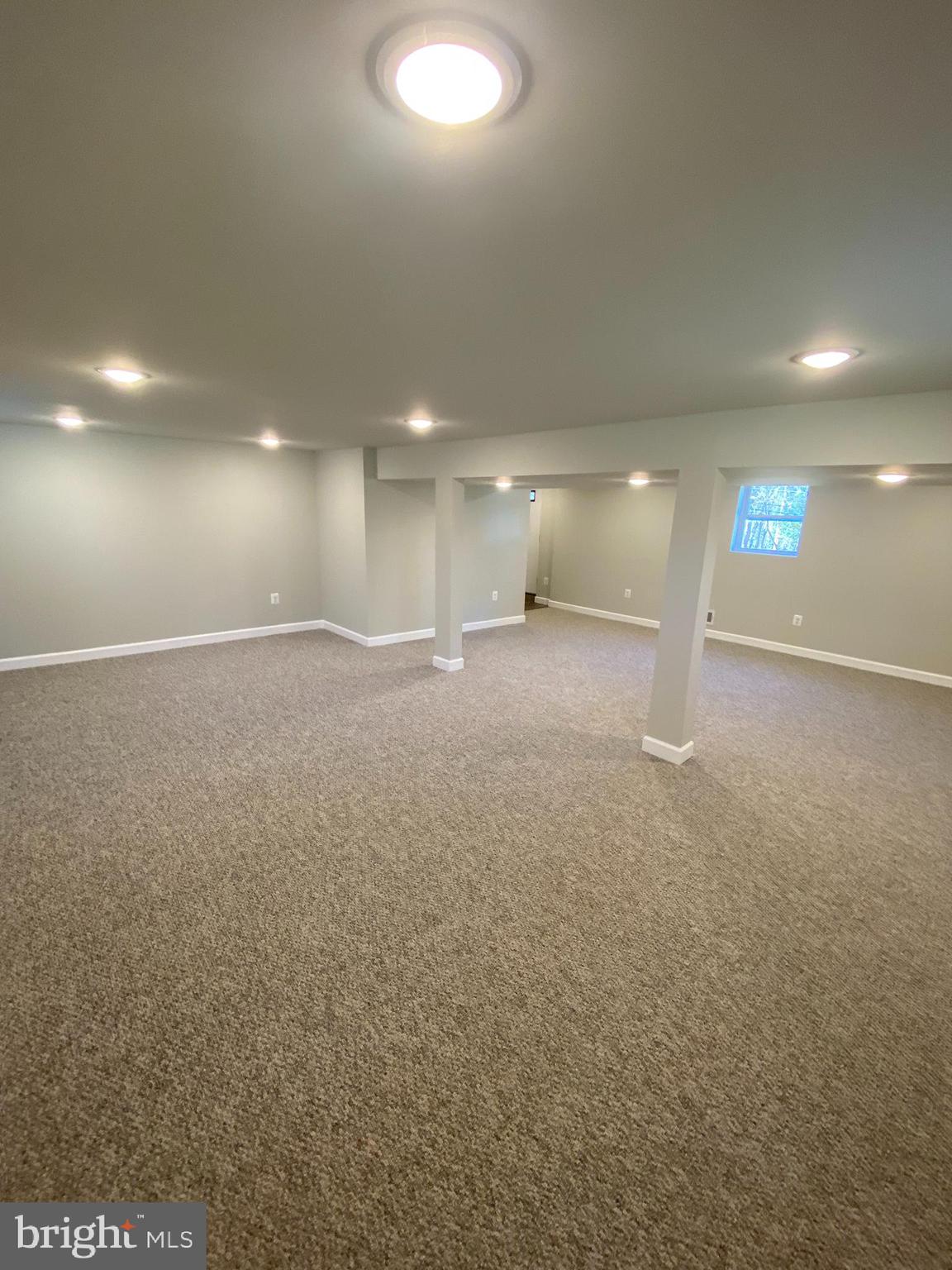 COVENTRY/CROMWELL - Residential