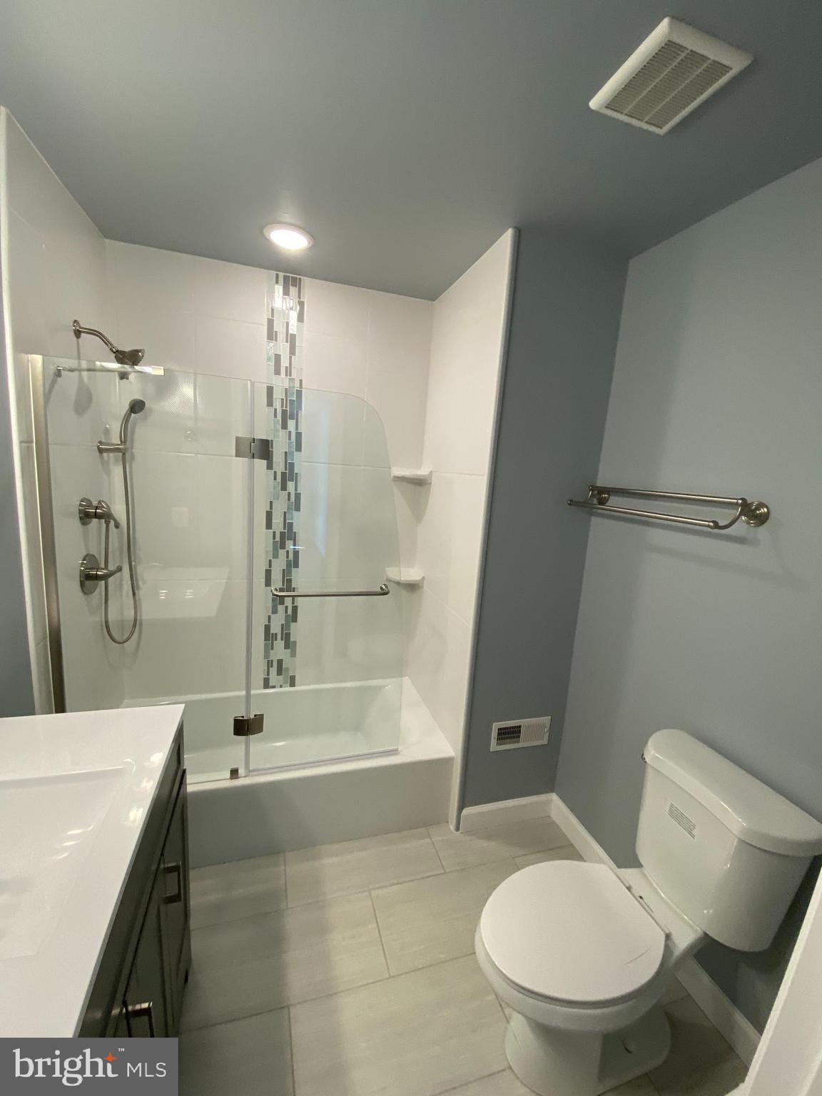 COVENTRY/CROMWELL - Residential