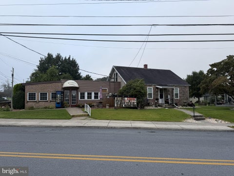 Photo of 534 Stanley Avenue, CHAMBERSBURG, PA 17201 (MLS # PAFL2037470)