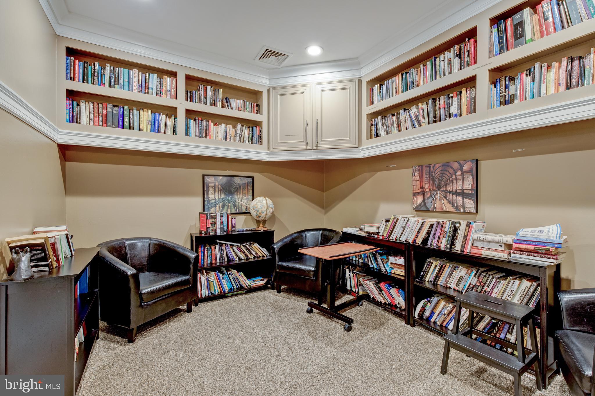 THE GROVE AT ARLINGTON - Residential Lease