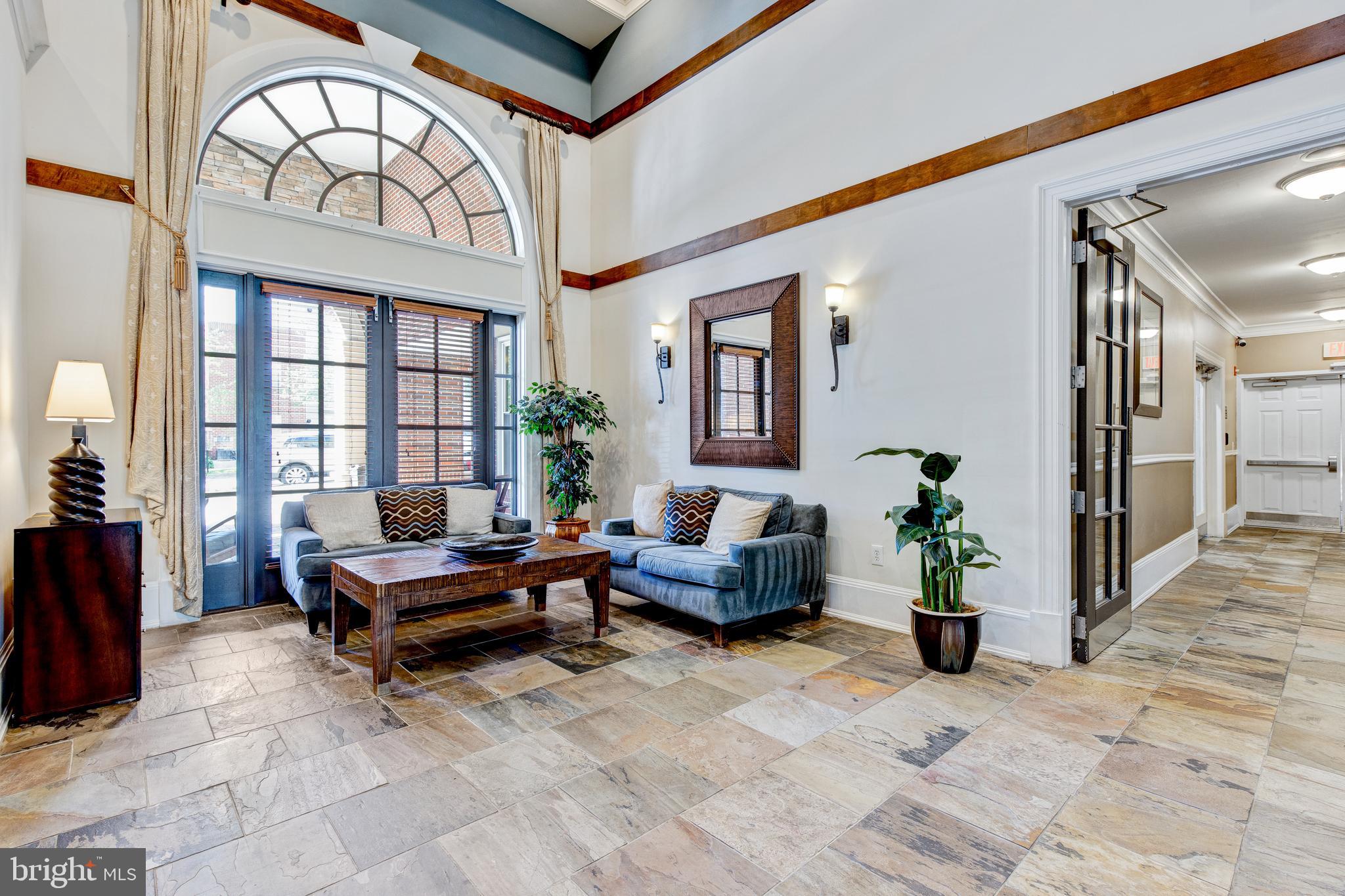 THE GROVE AT ARLINGTON - Residential Lease