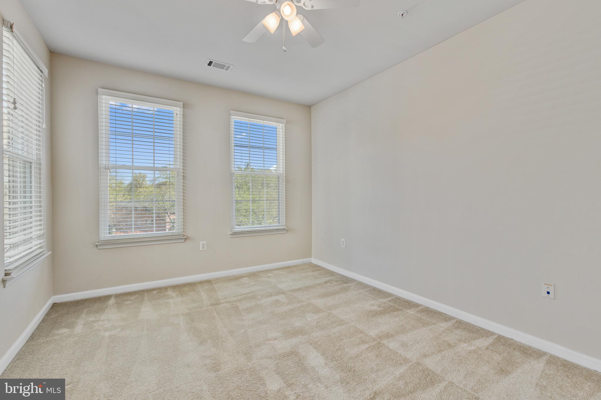 THE GROVE AT ARLINGTON - Residential Lease