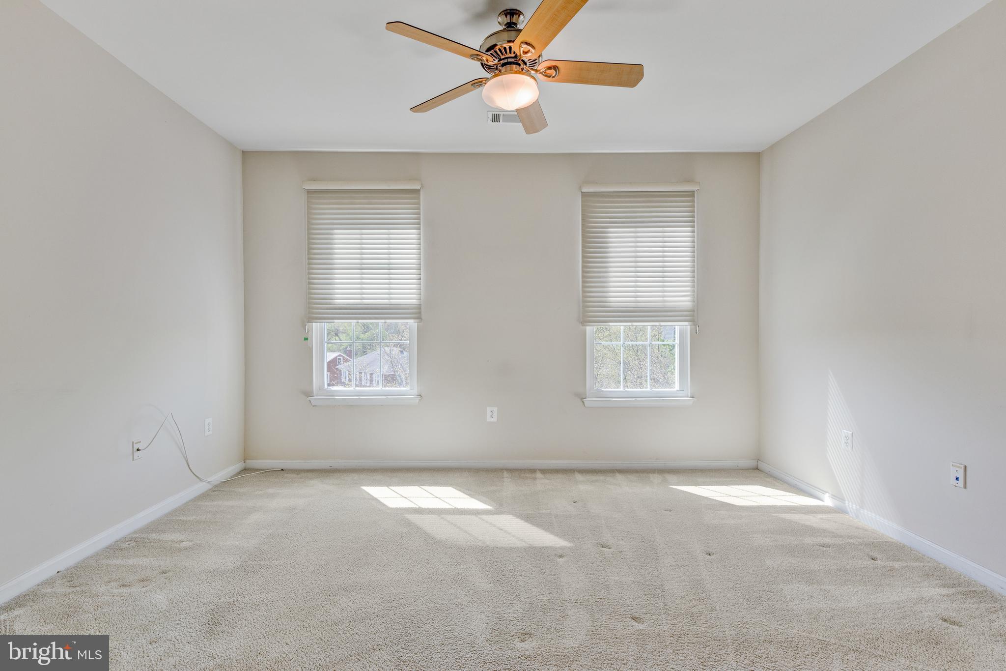 THE GROVE AT ARLINGTON - Residential Lease