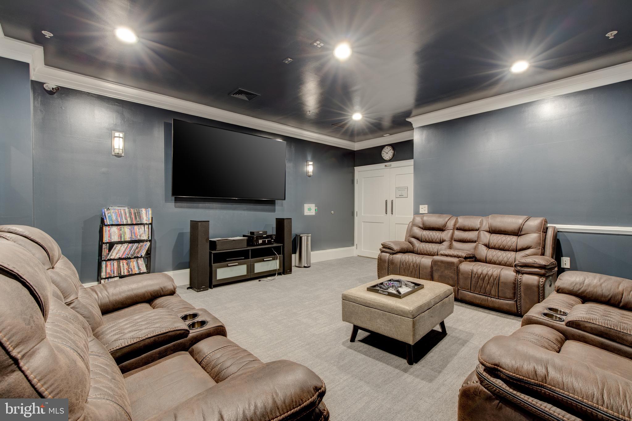 THE GROVE AT ARLINGTON - Residential Lease