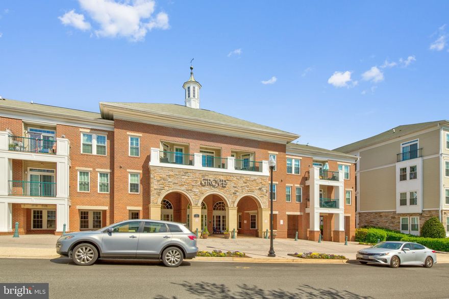 *** Location, location location - not just for the commutes (5 minutes to pentagon) but the community itself - like living in an all inclusive resort.   Available immediately - just move right in and start enjoying your new lifestyle.  This is one of the biggest, most beautiful units - so many bedrooms!!!  And it probably still smells like fresh paint.