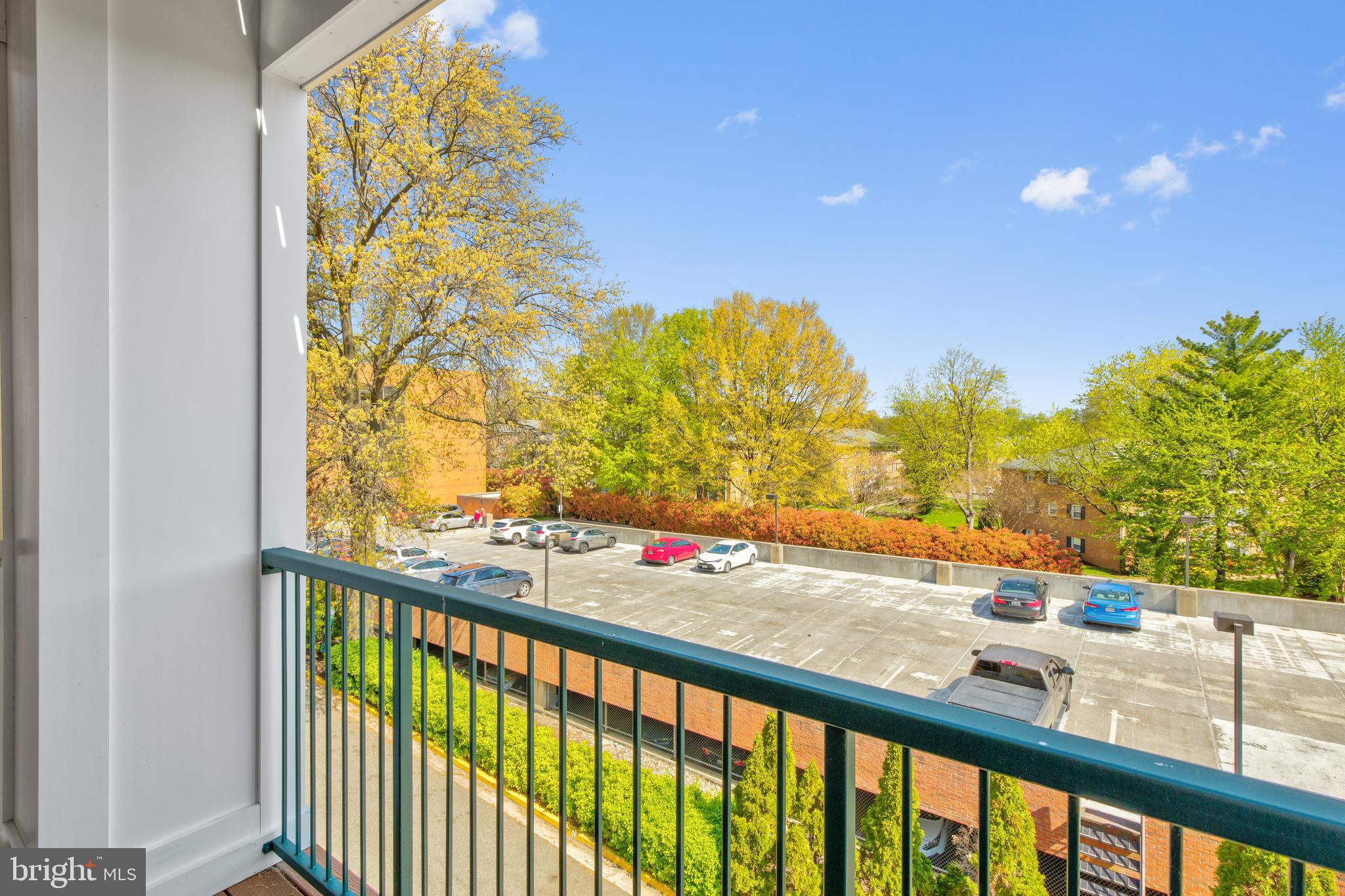 THE GROVE AT ARLINGTON - Residential Lease