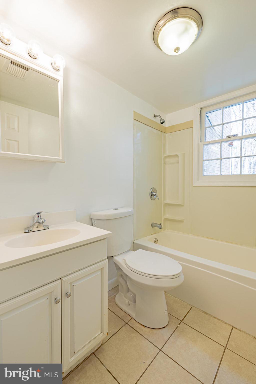 MARLTON - Residential