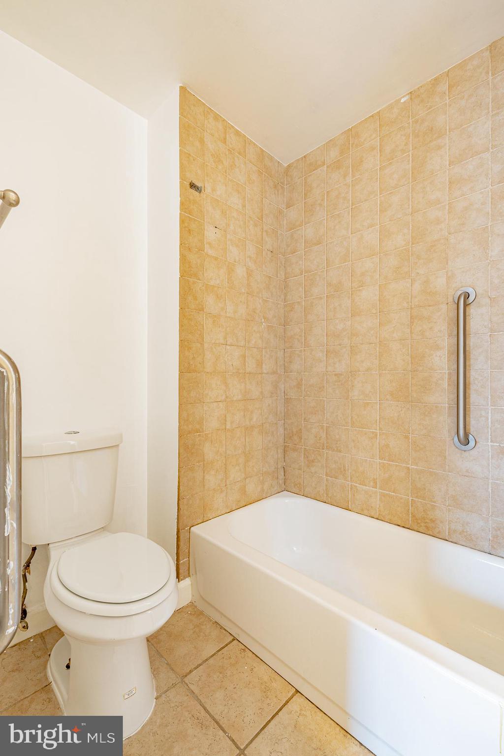 MARLTON - Residential