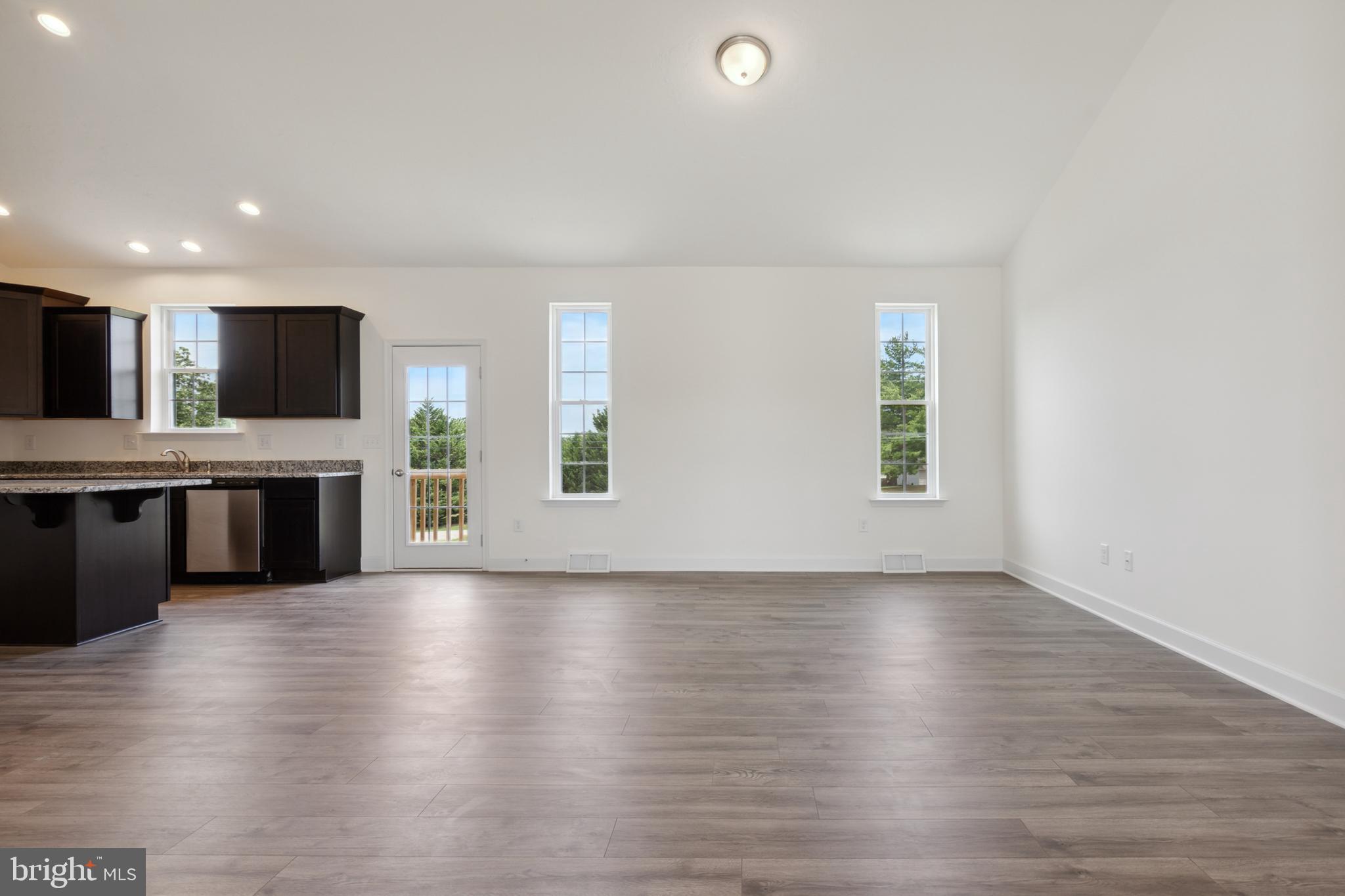 CUMBERLAND VILLAGE - Residential
