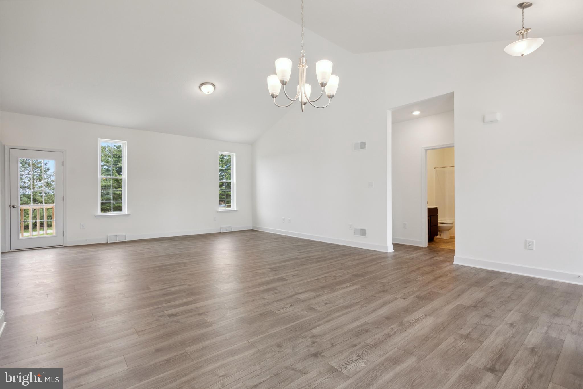 CUMBERLAND VILLAGE - Residential