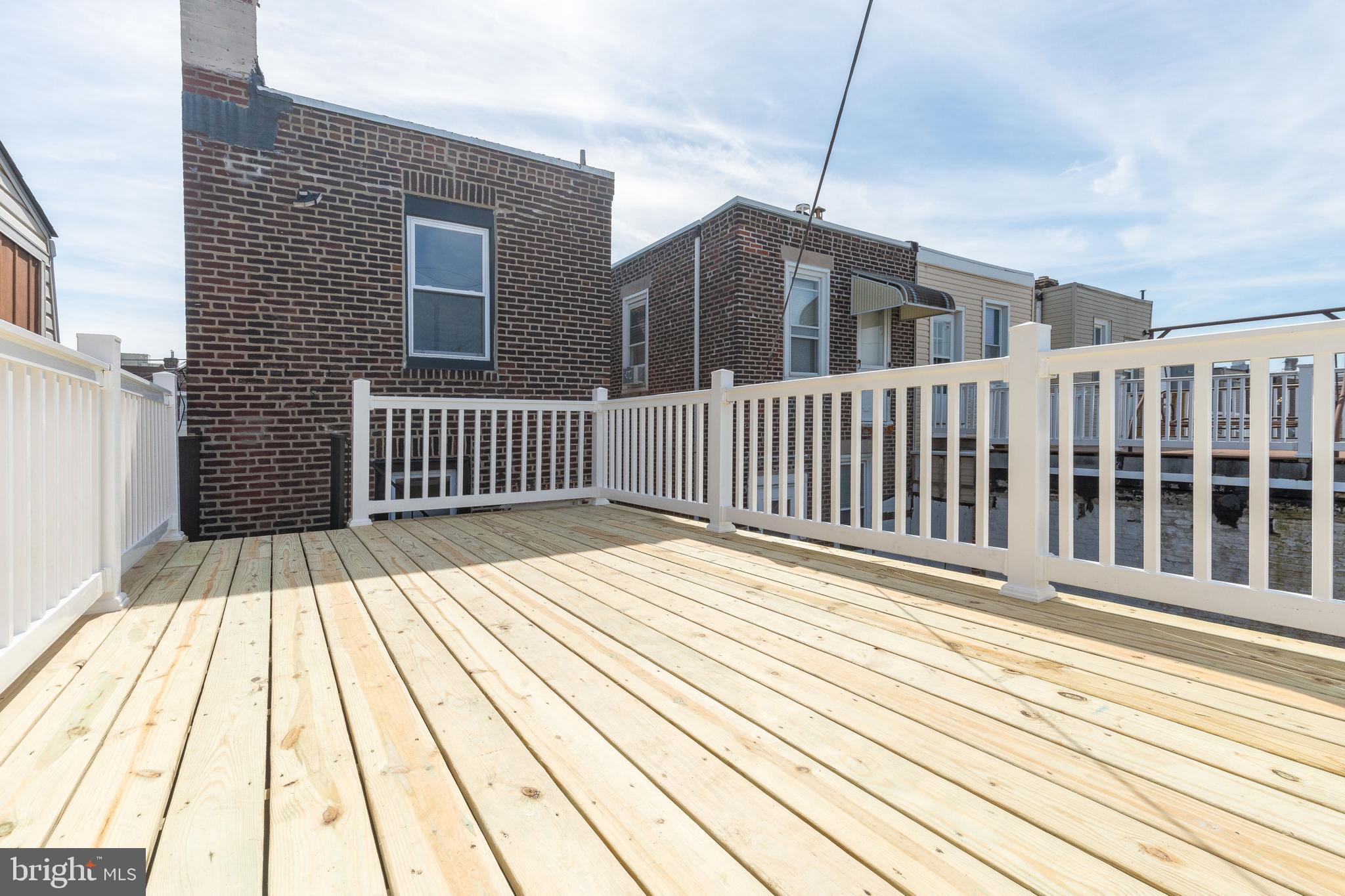 PORT RICHMOND - Residential