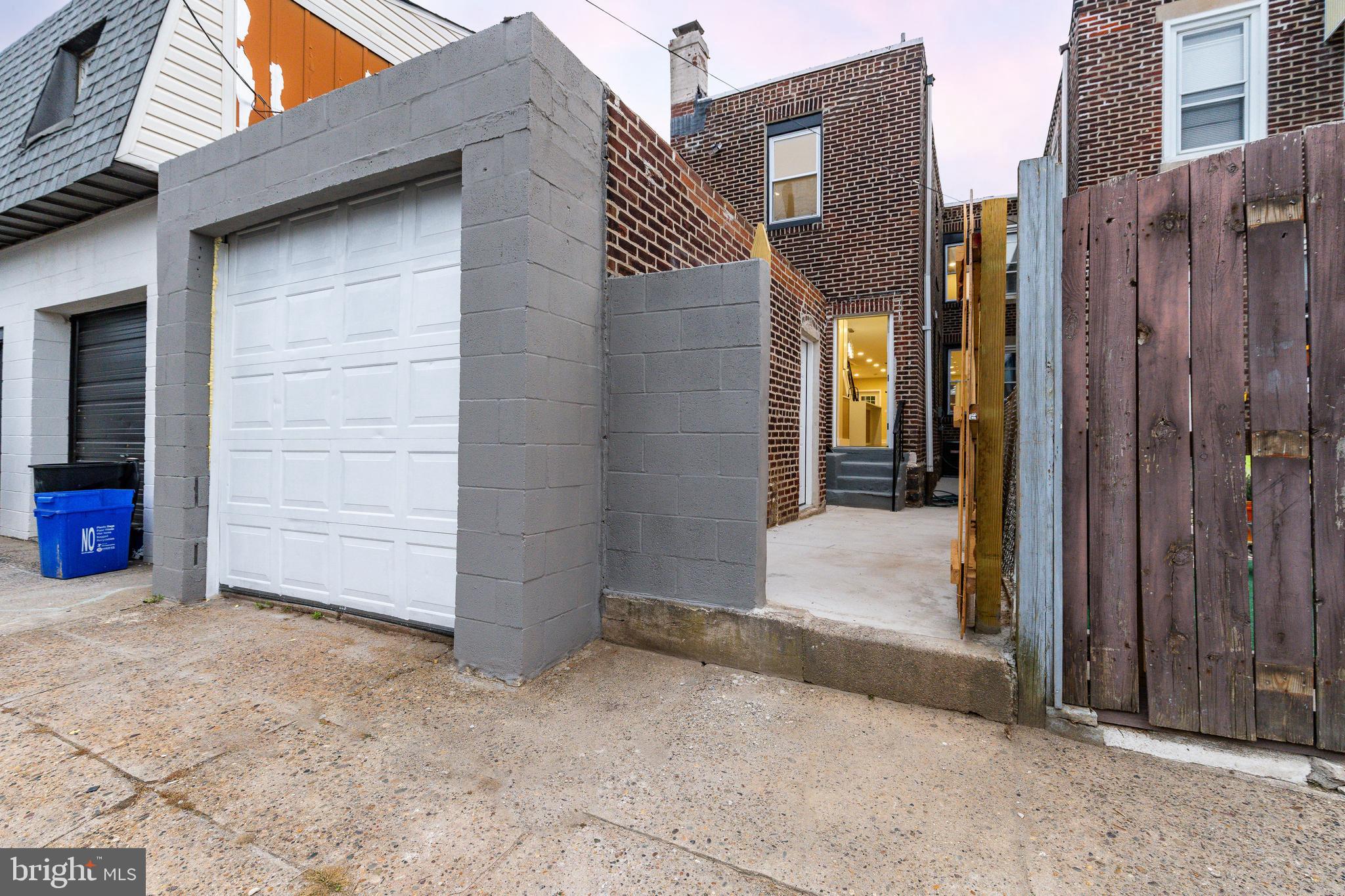 PORT RICHMOND - Residential