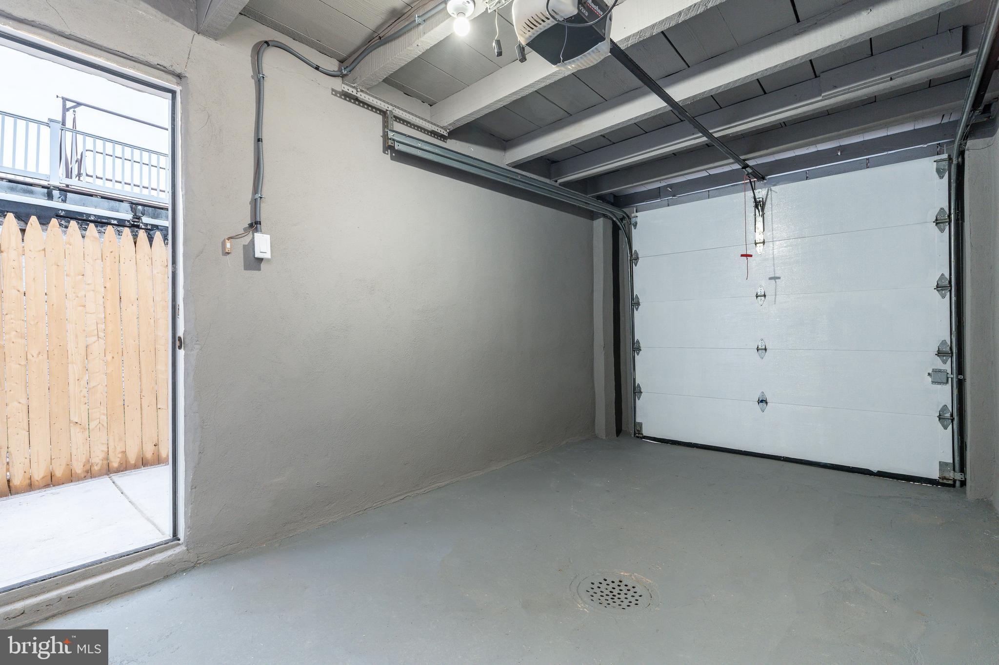 PORT RICHMOND - Residential