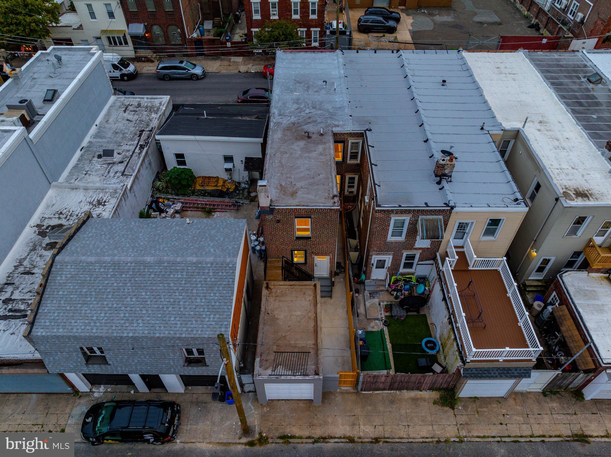 PORT RICHMOND - Residential