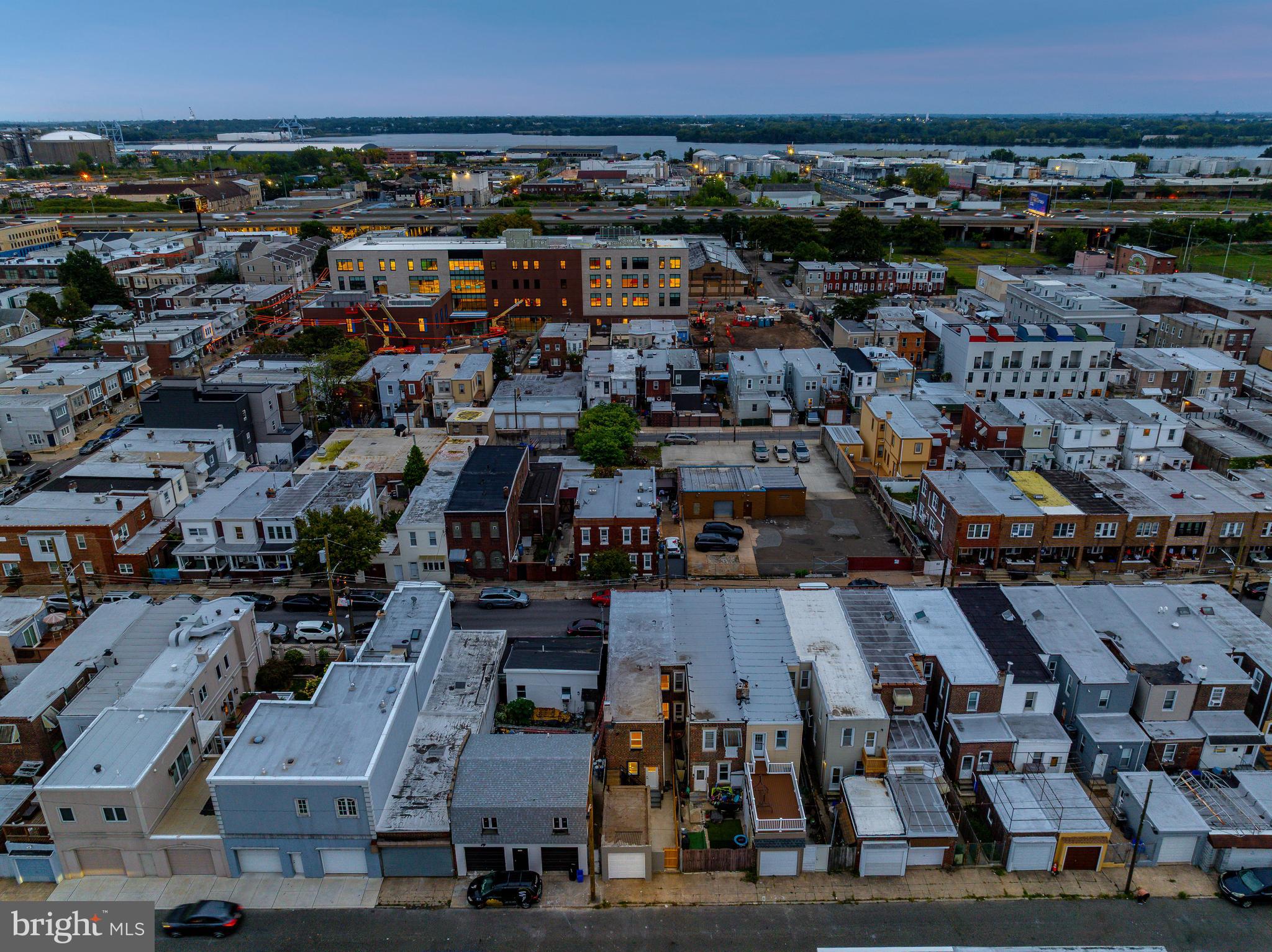 PORT RICHMOND - Residential