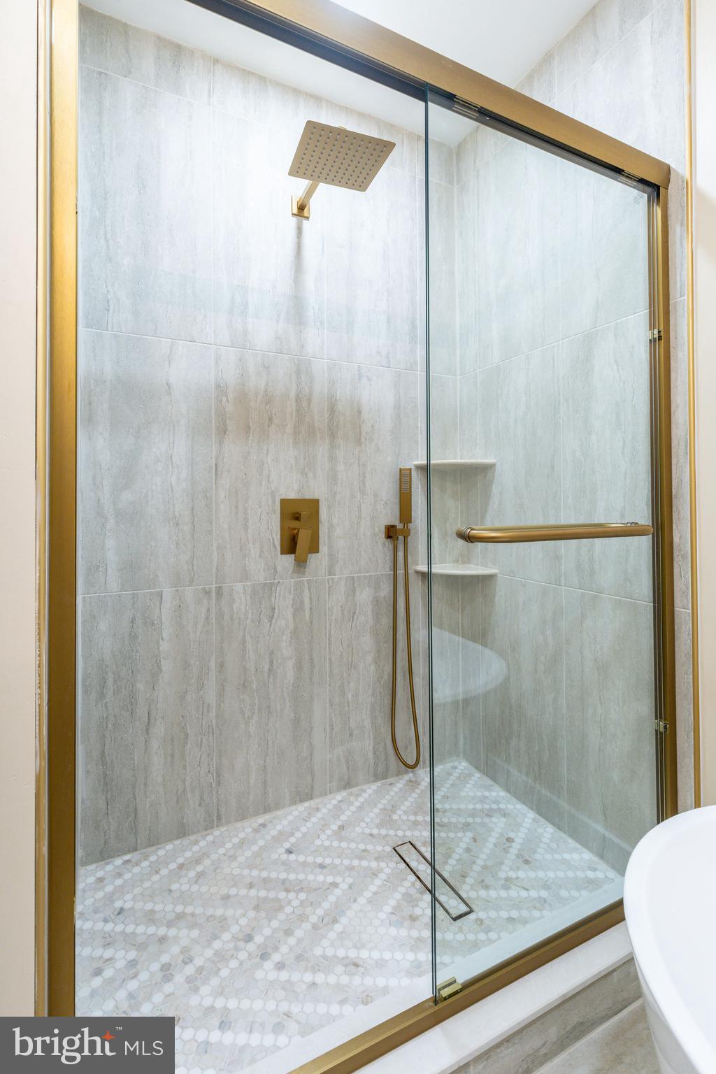 PORT RICHMOND - Residential