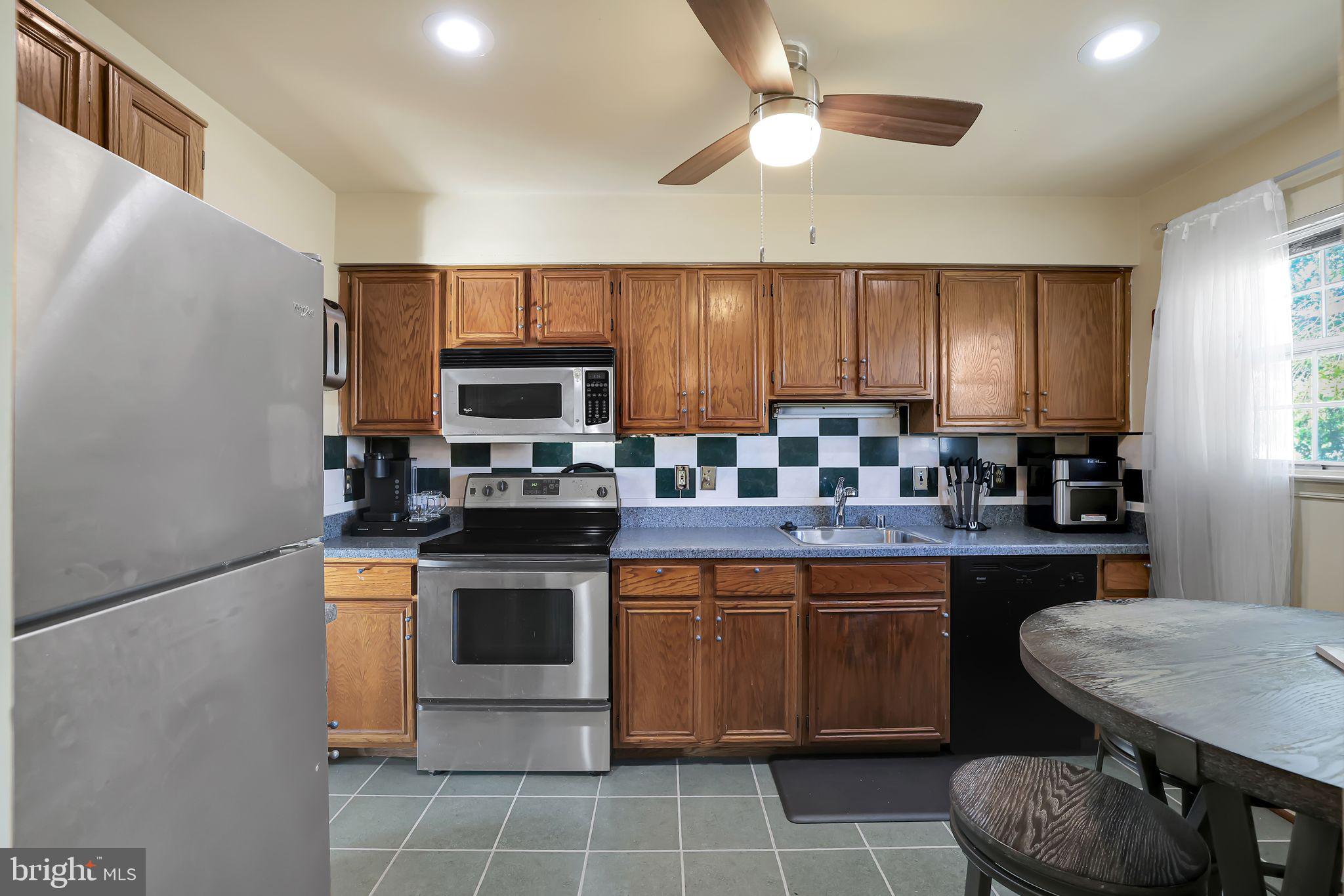 STONEGATE - Residential