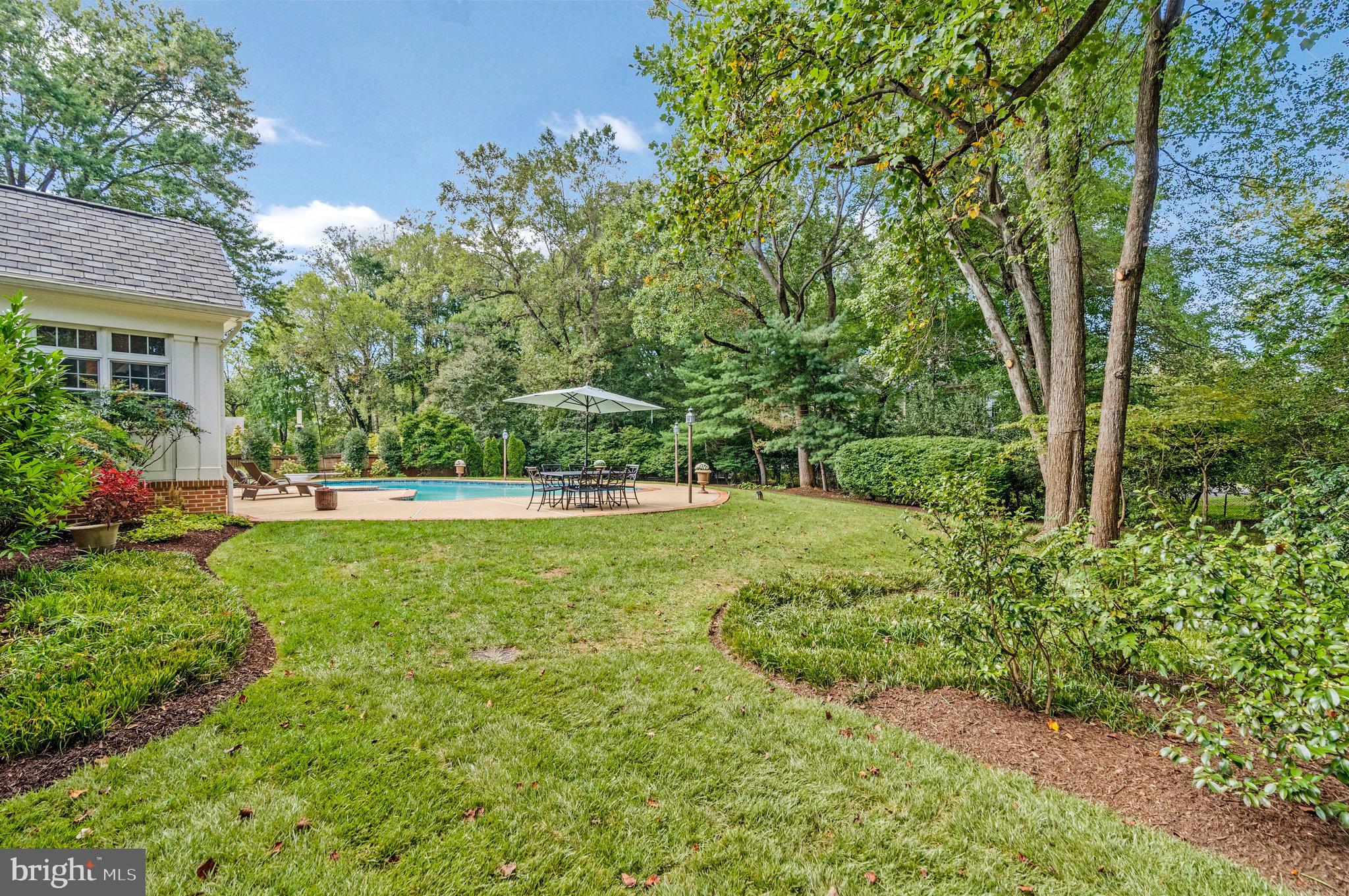 SUMMERWOOD - Residential