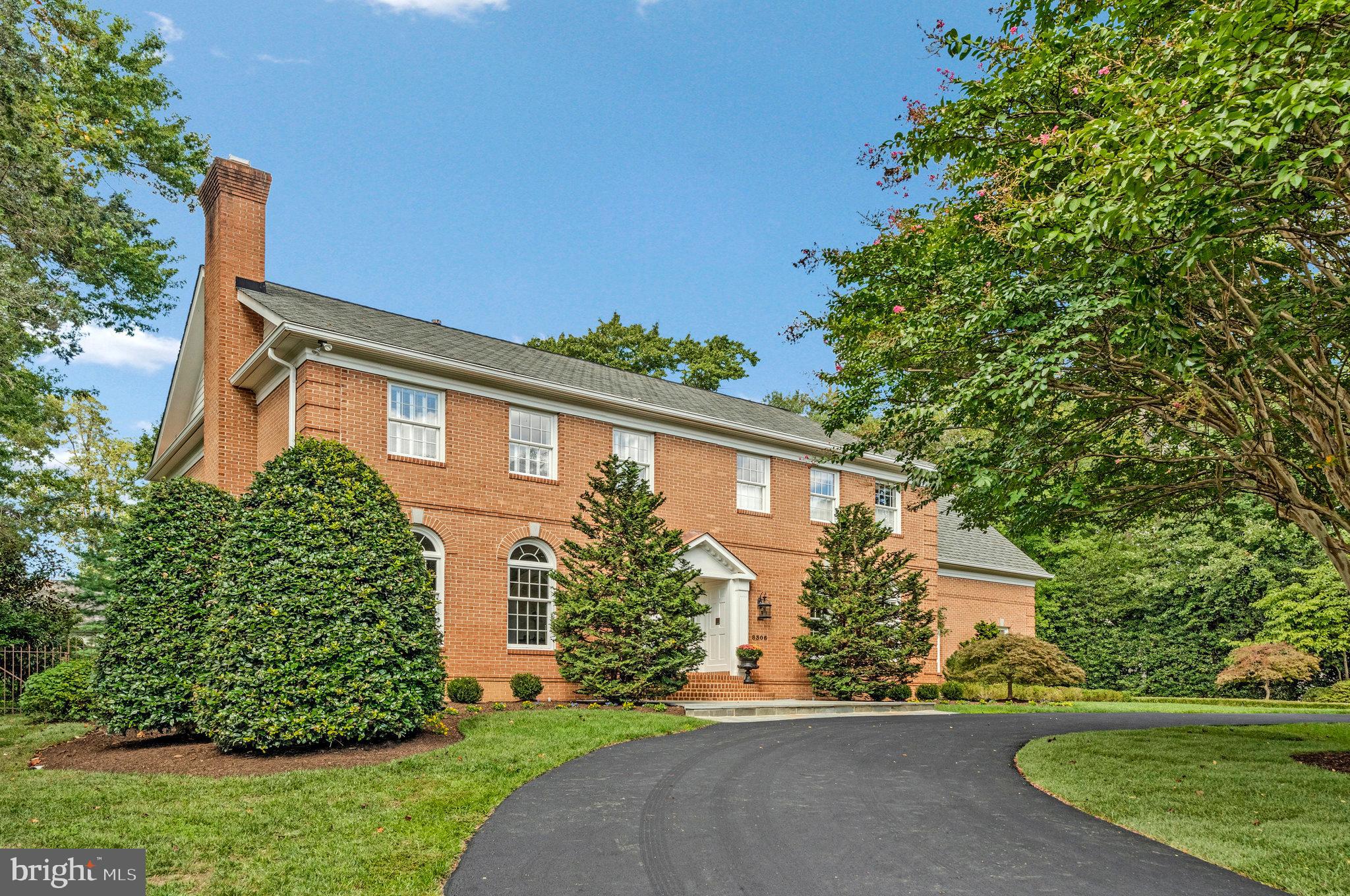 8306 SUMMERWOOD DRIVE