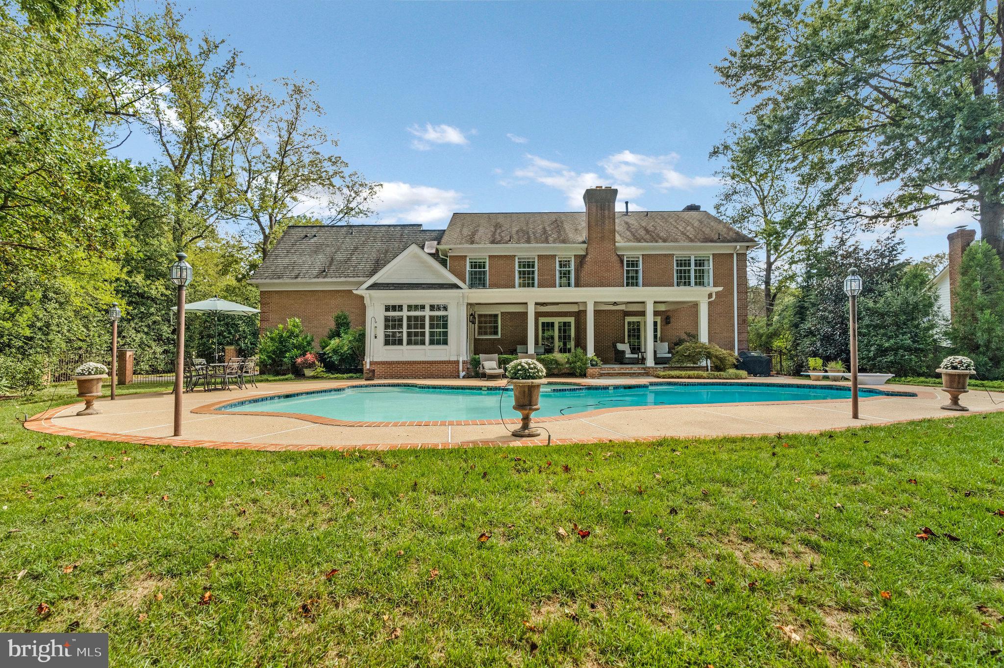 SUMMERWOOD - Residential