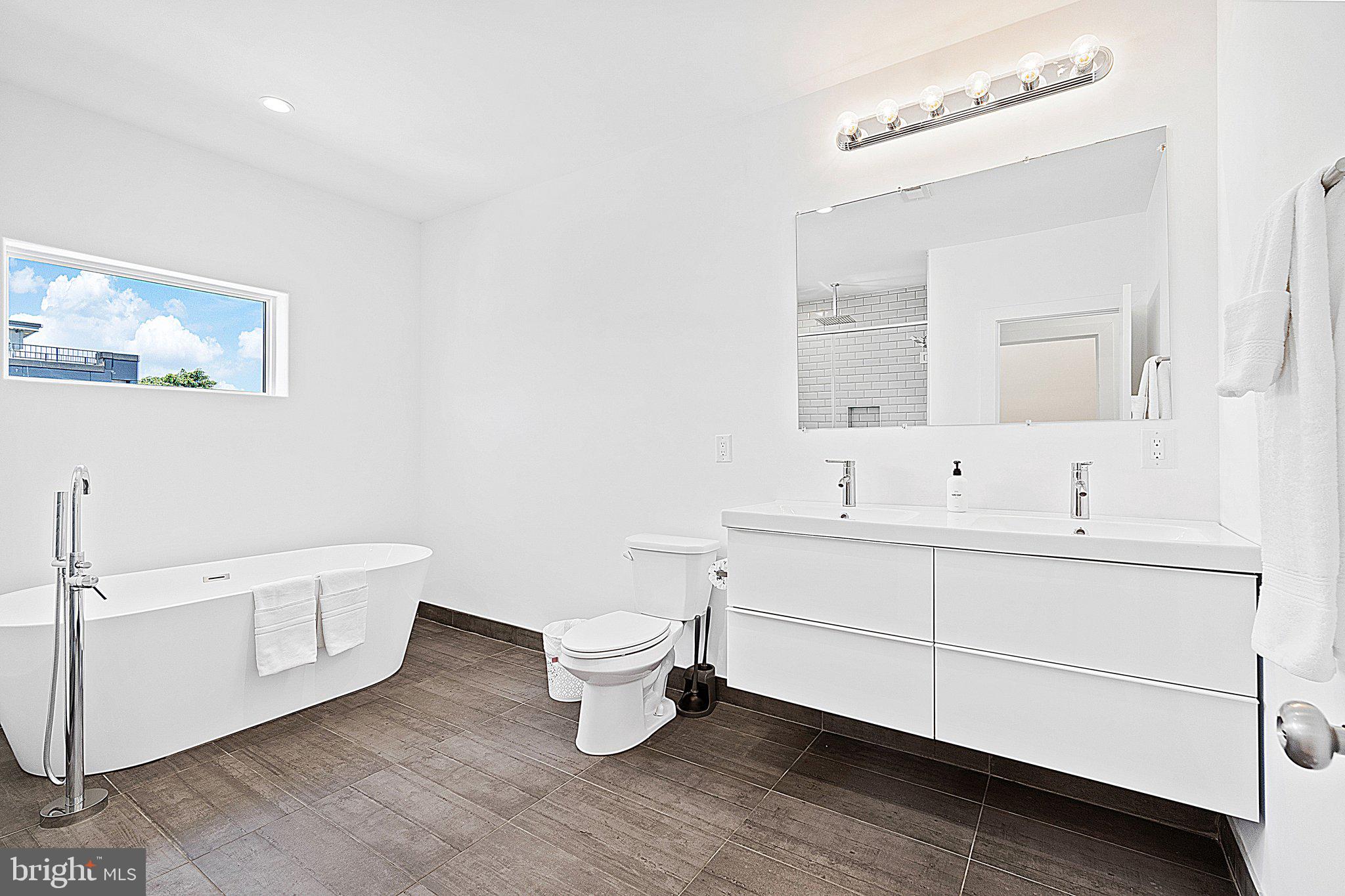 GRAYS FERRY - Residential Lease