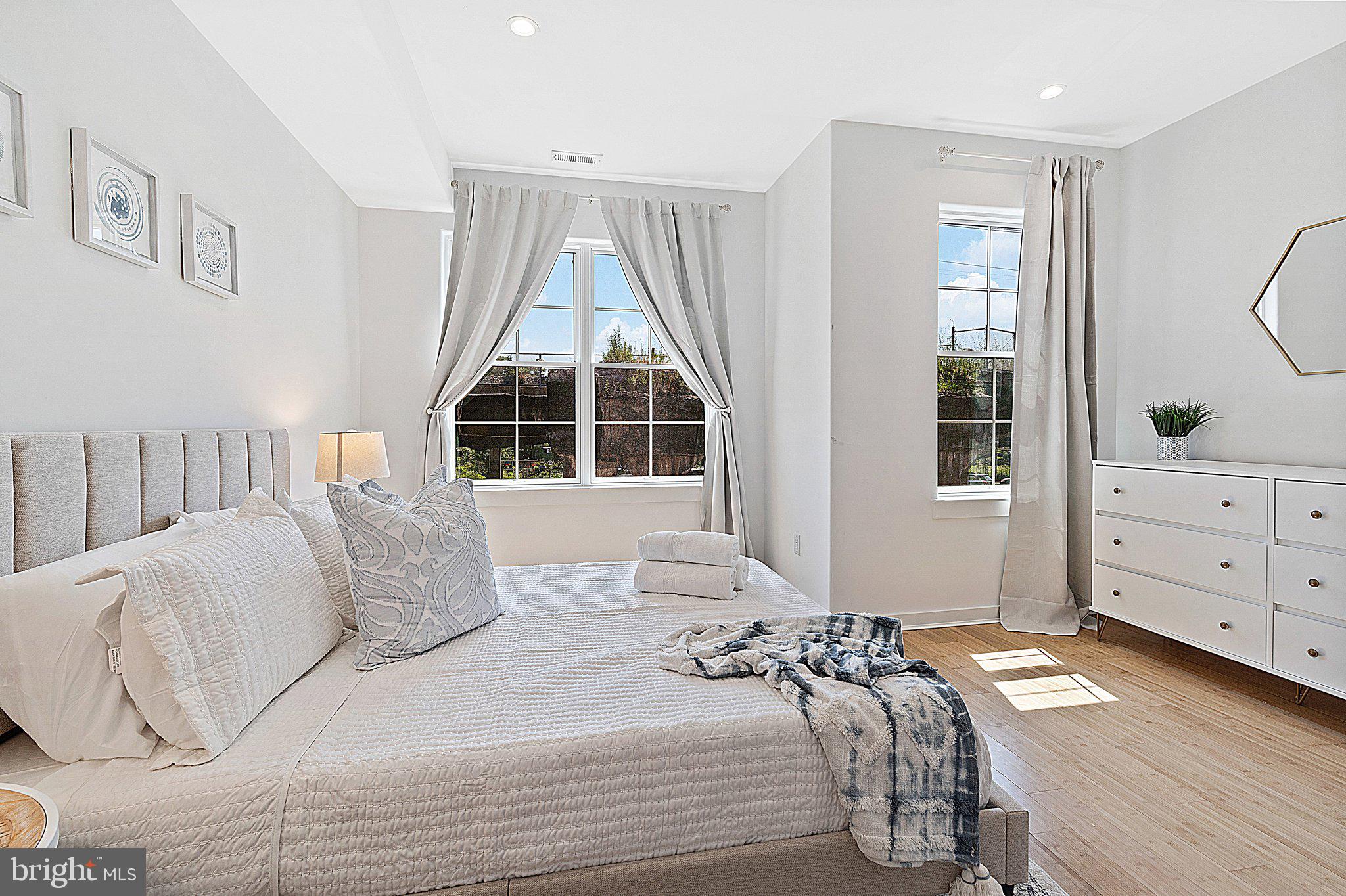 GRAYS FERRY - Residential Lease