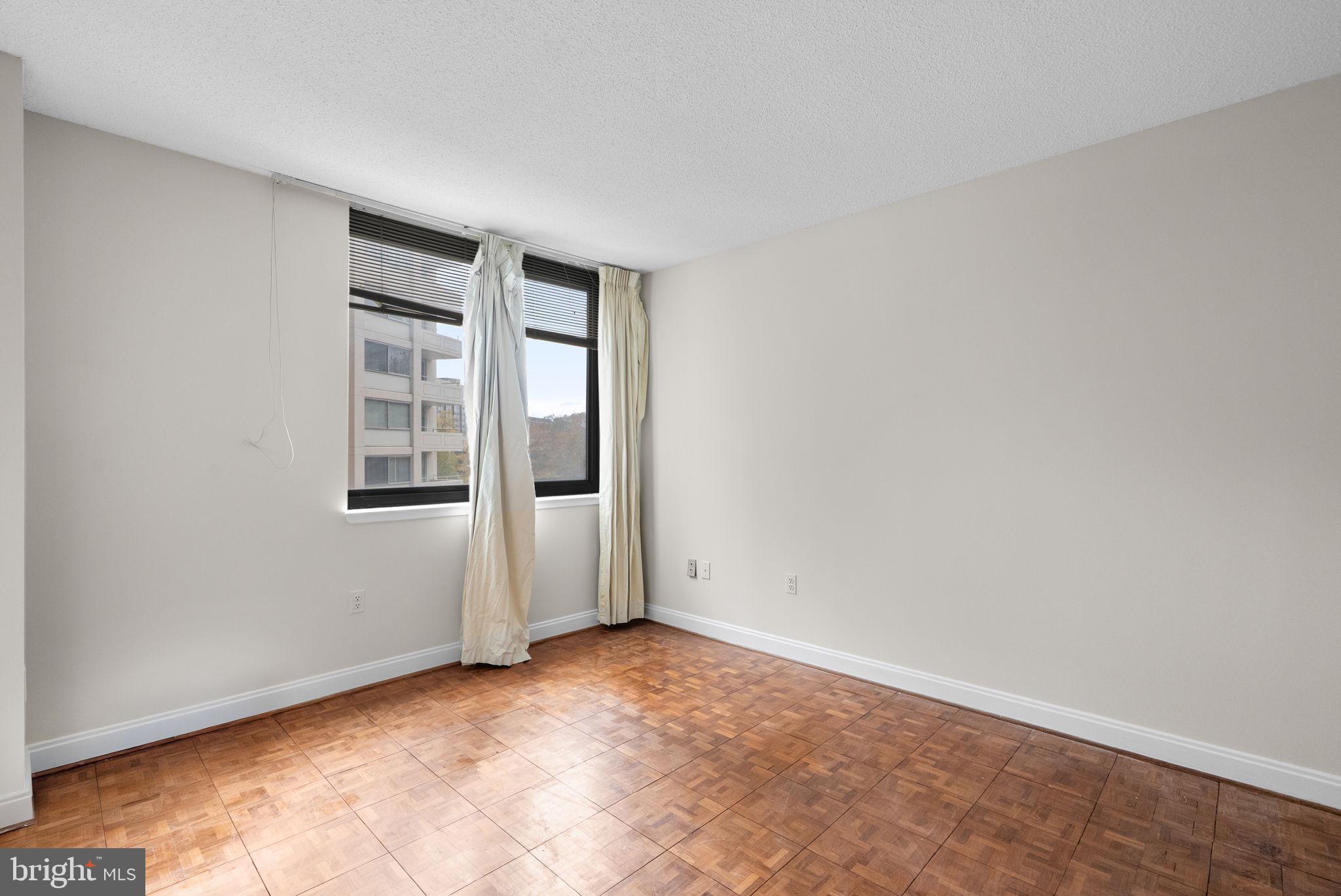 FRIENDSHIP HEIGHTS - Residential