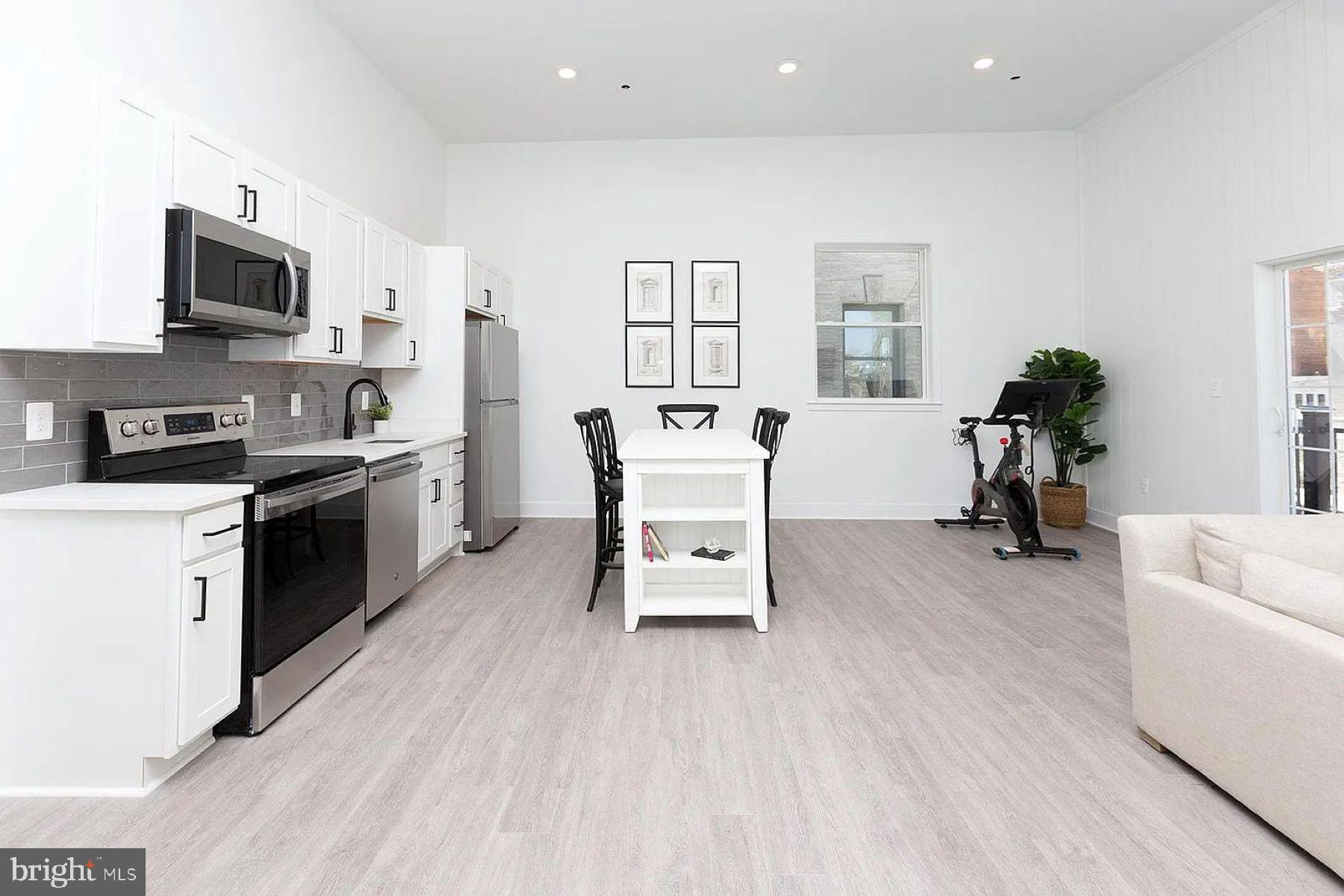 211 SAINT PAUL STREET 103