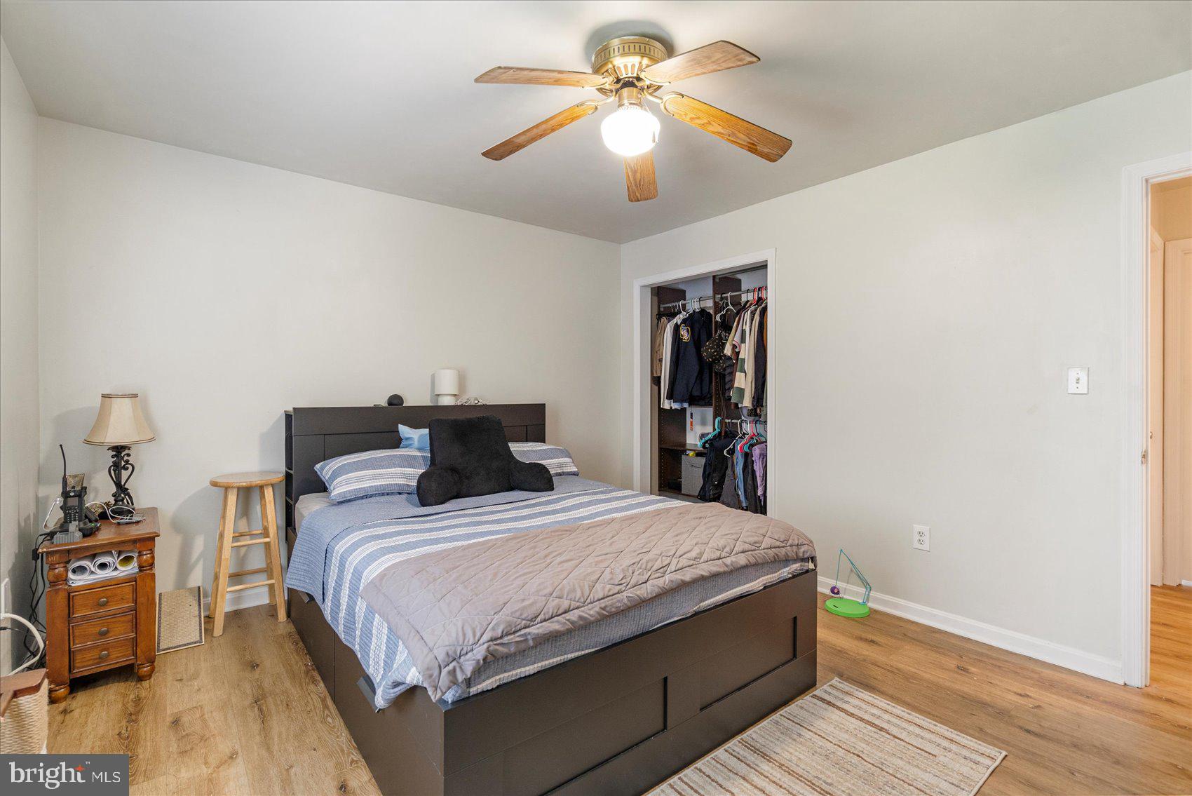 GOLDEN TREE - Residential