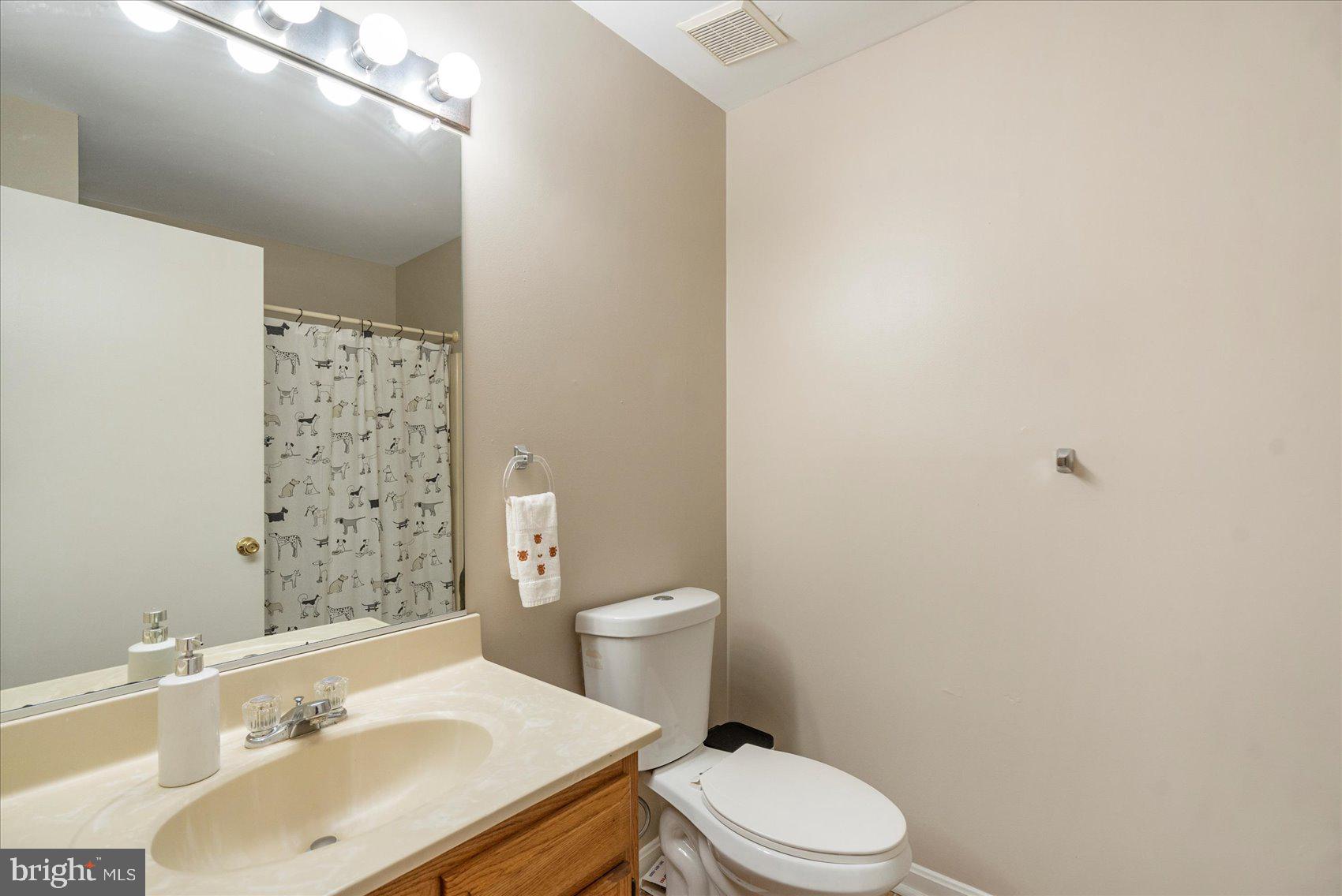 GOLDEN TREE - Residential