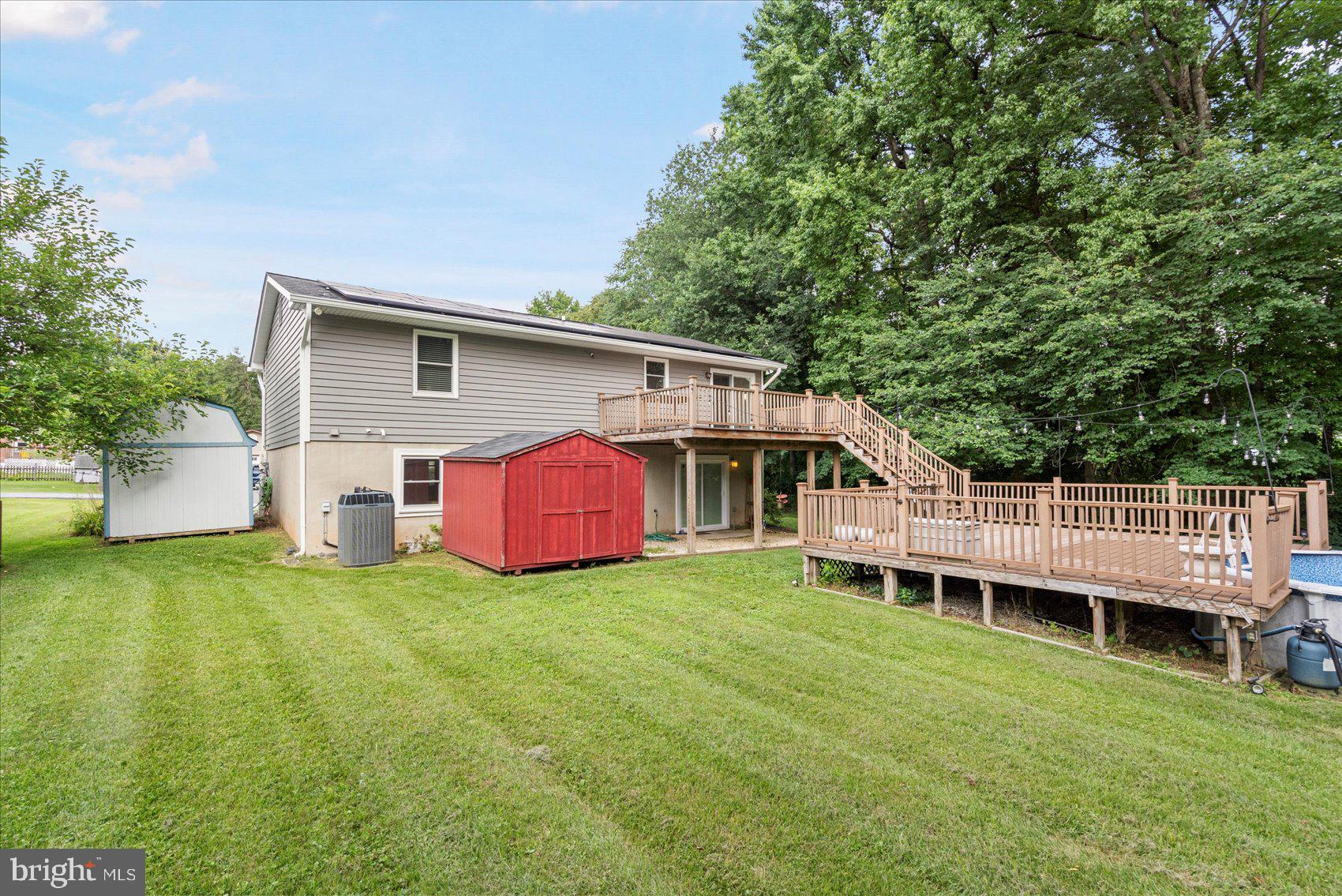 GOLDEN TREE - Residential