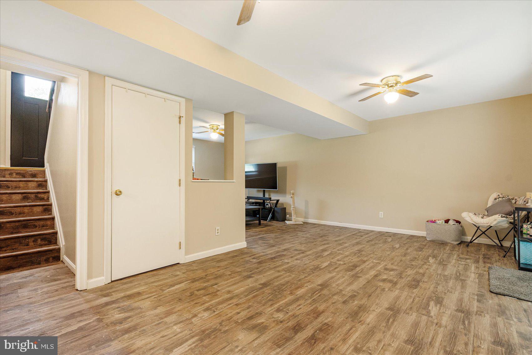 GOLDEN TREE - Residential