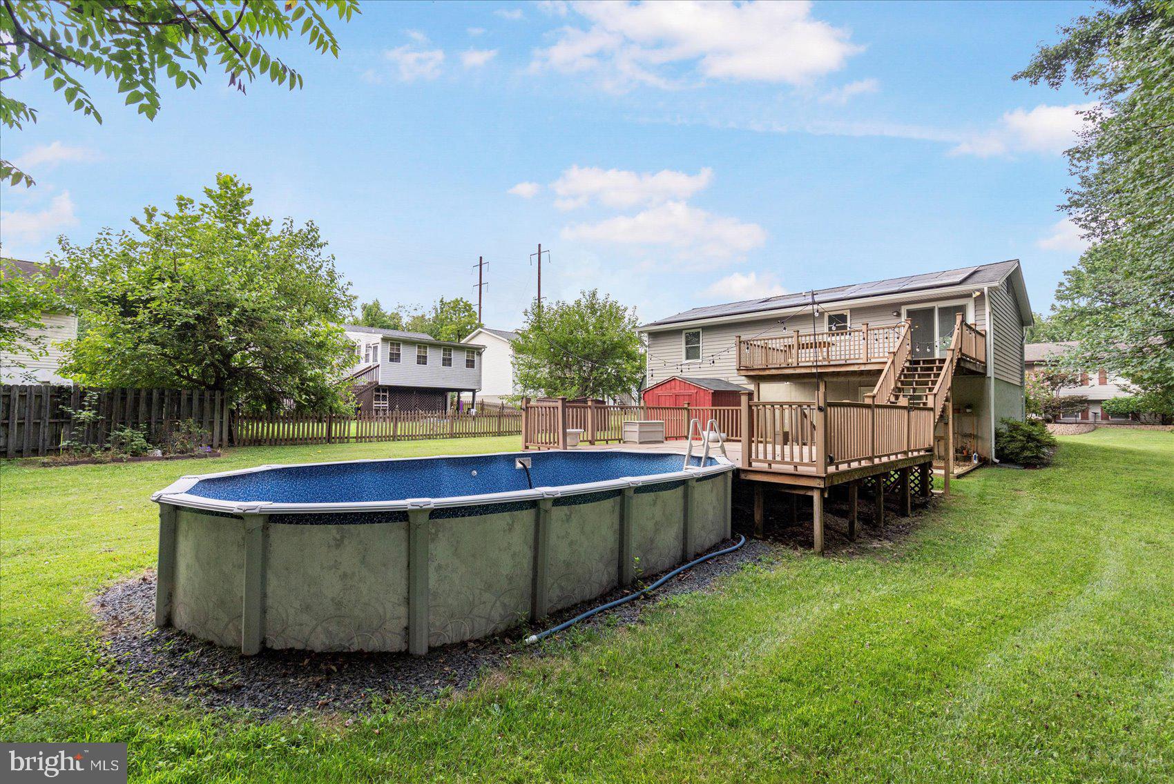 GOLDEN TREE - Residential