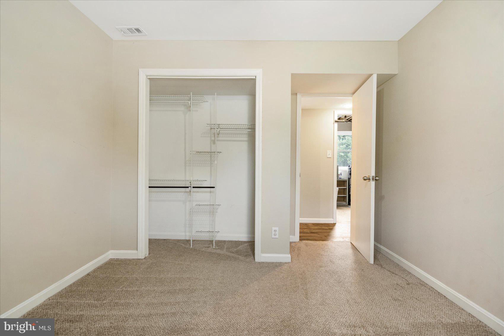 GOLDEN TREE - Residential