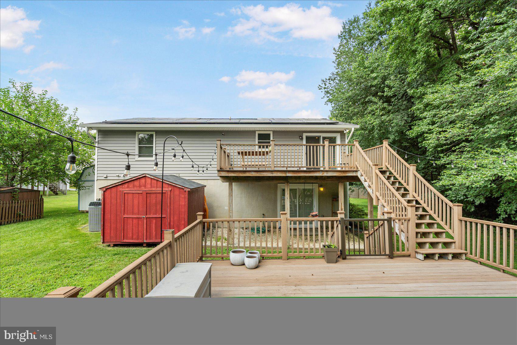 GOLDEN TREE - Residential