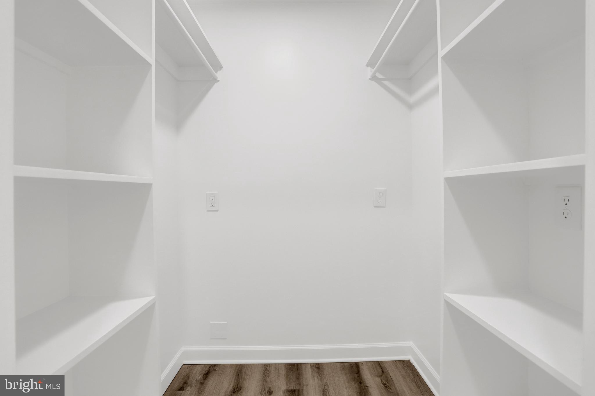 LINCOLNIA - Residential