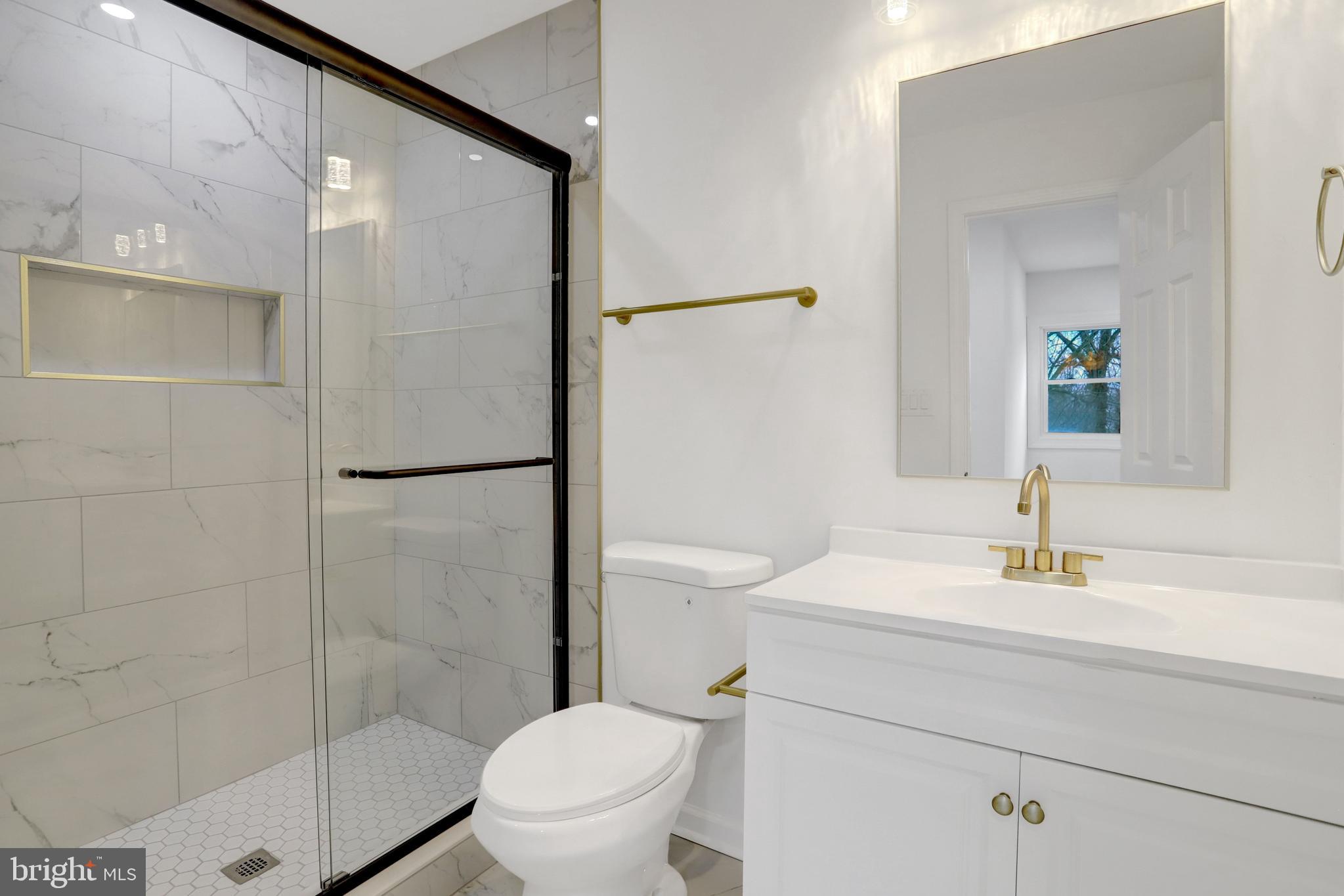 LINCOLNIA - Residential