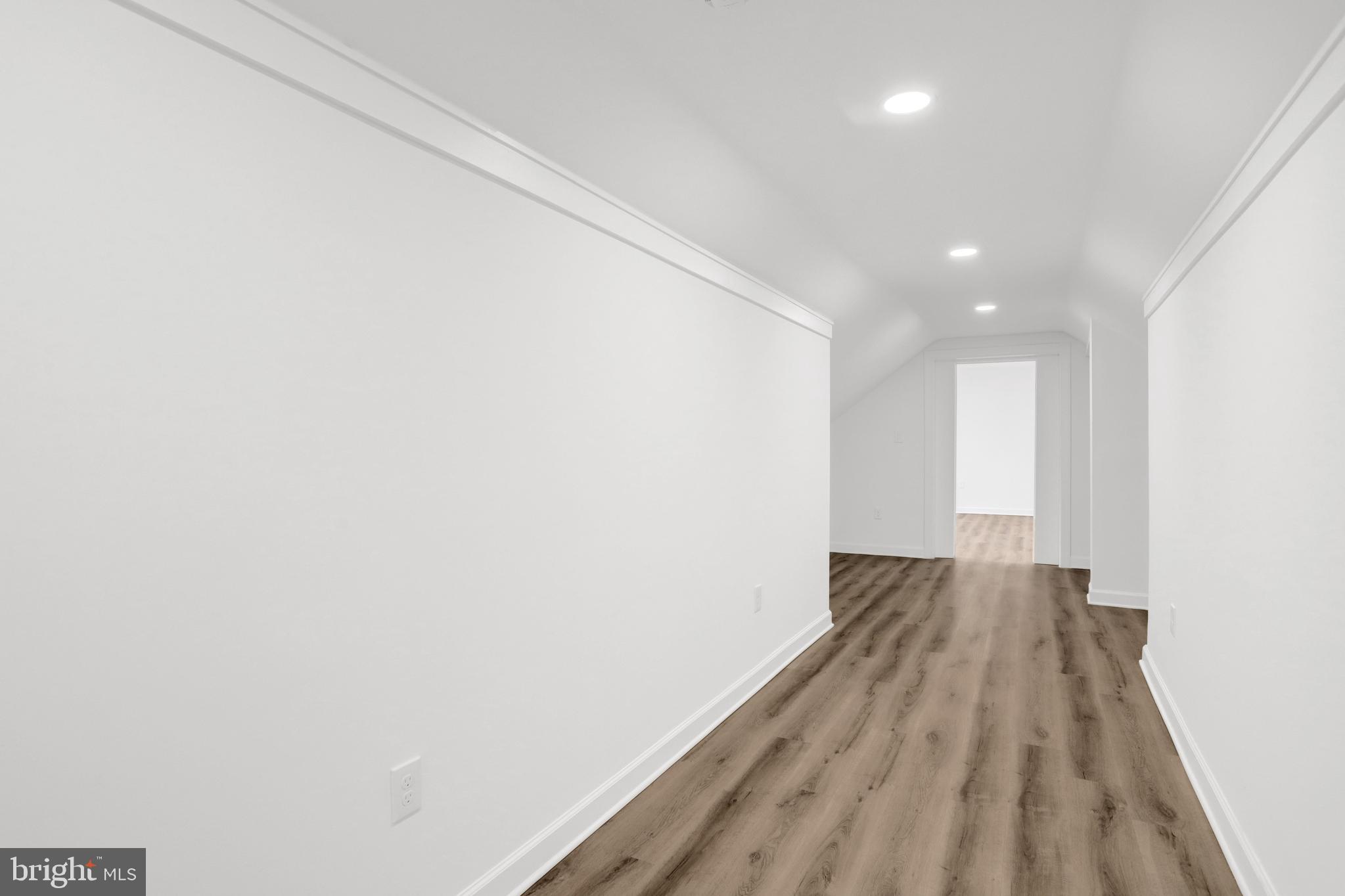 LINCOLNIA - Residential