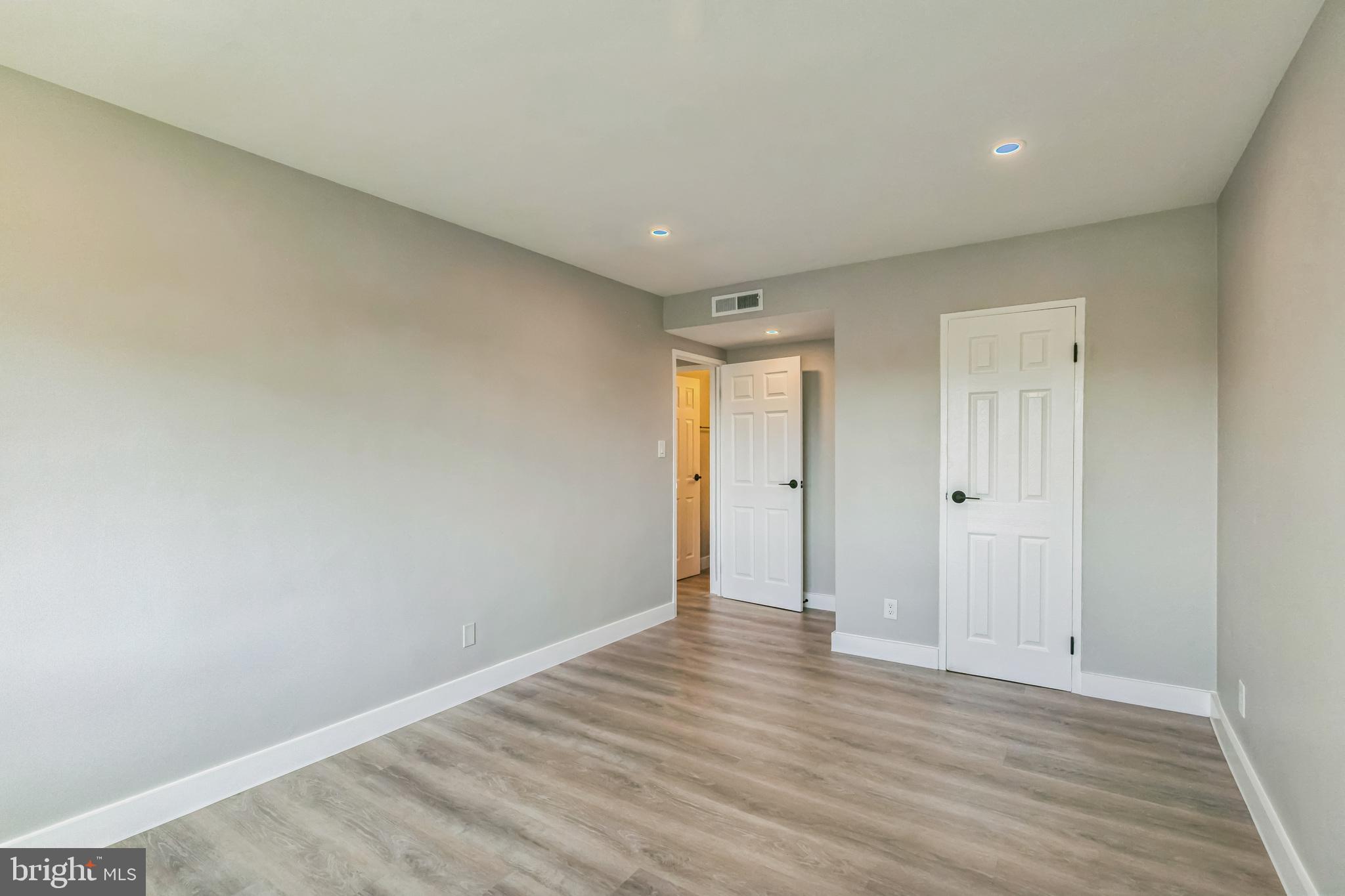 THE SEASONS - Residential Lease