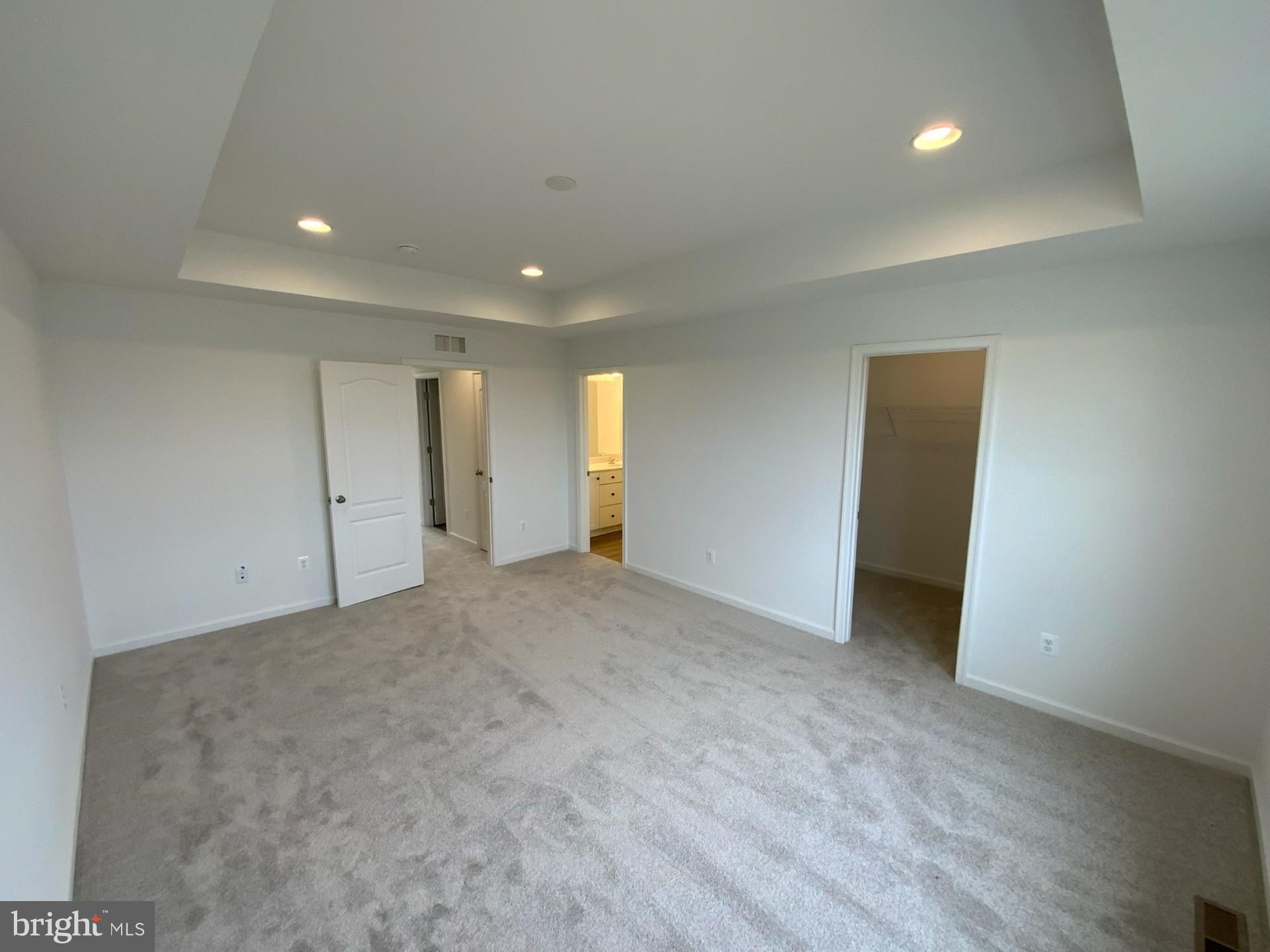 MARTINSBURG STATION - Residential Lease