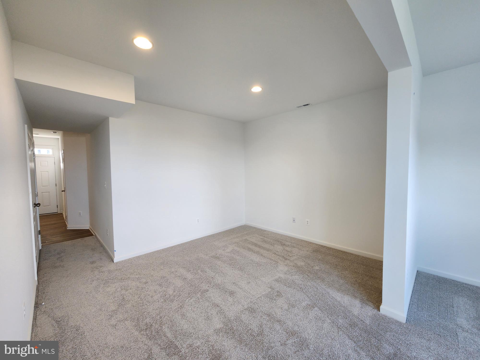 MARTINSBURG STATION - Residential Lease