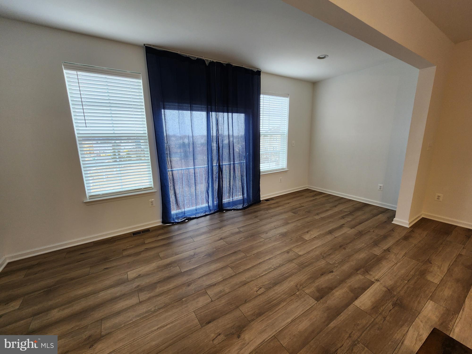 MARTINSBURG STATION - Residential Lease