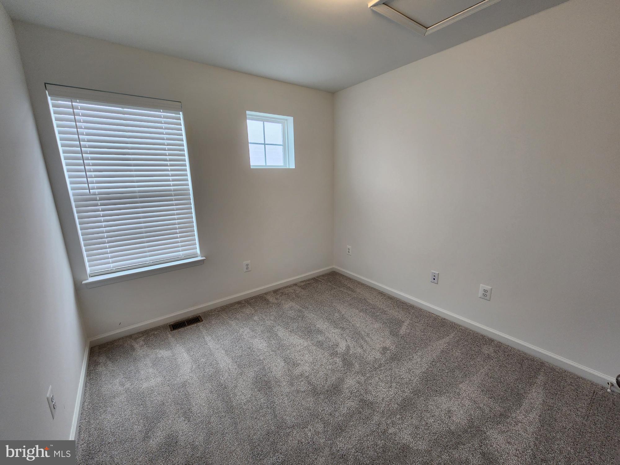 MARTINSBURG STATION - Residential Lease