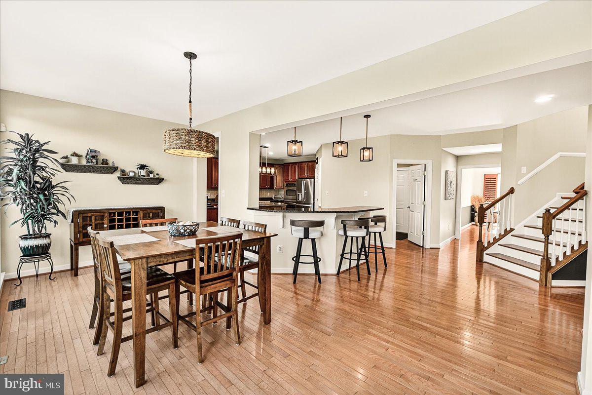 ADAMSTOWN COMMONS - Residential