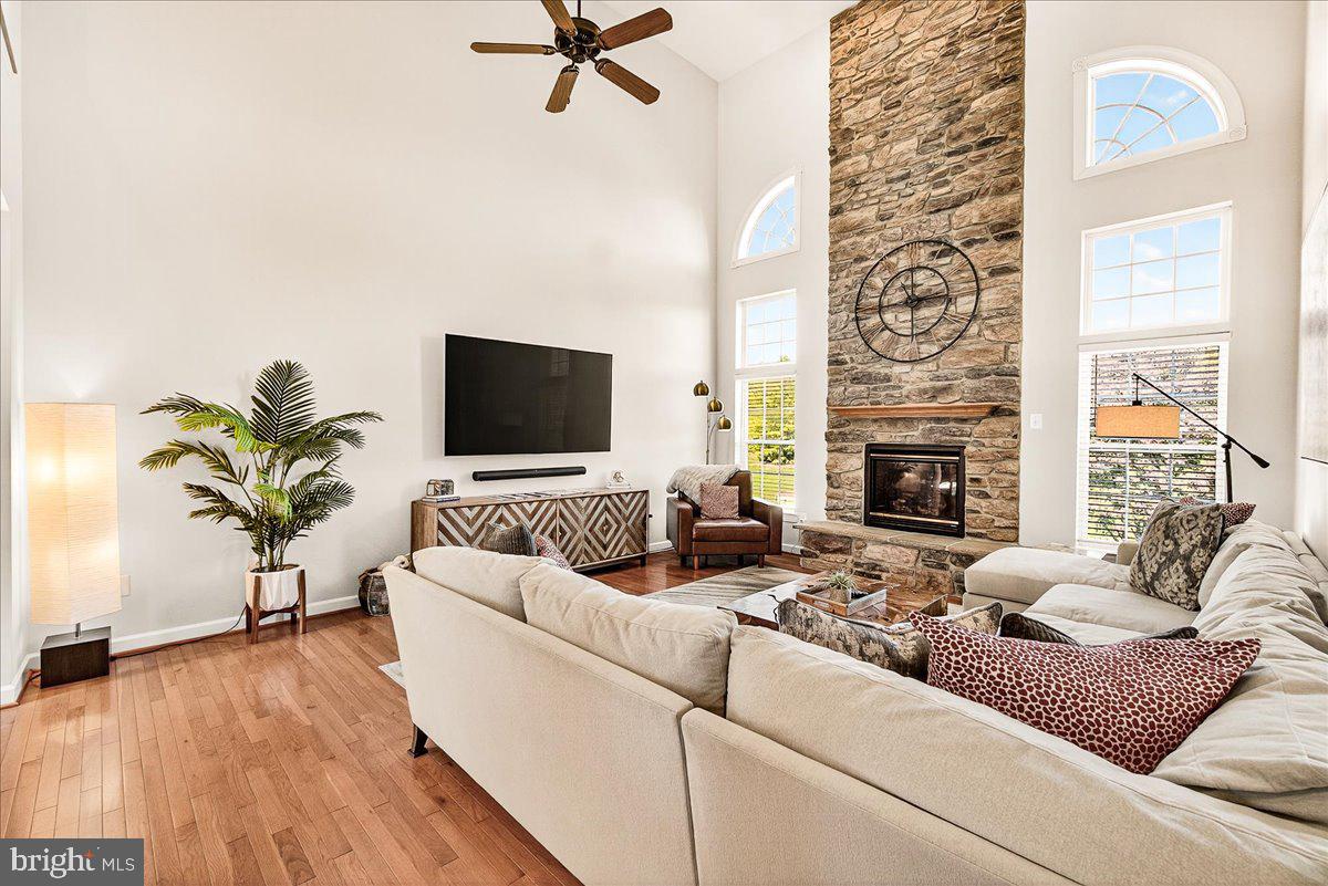 ADAMSTOWN COMMONS - Residential